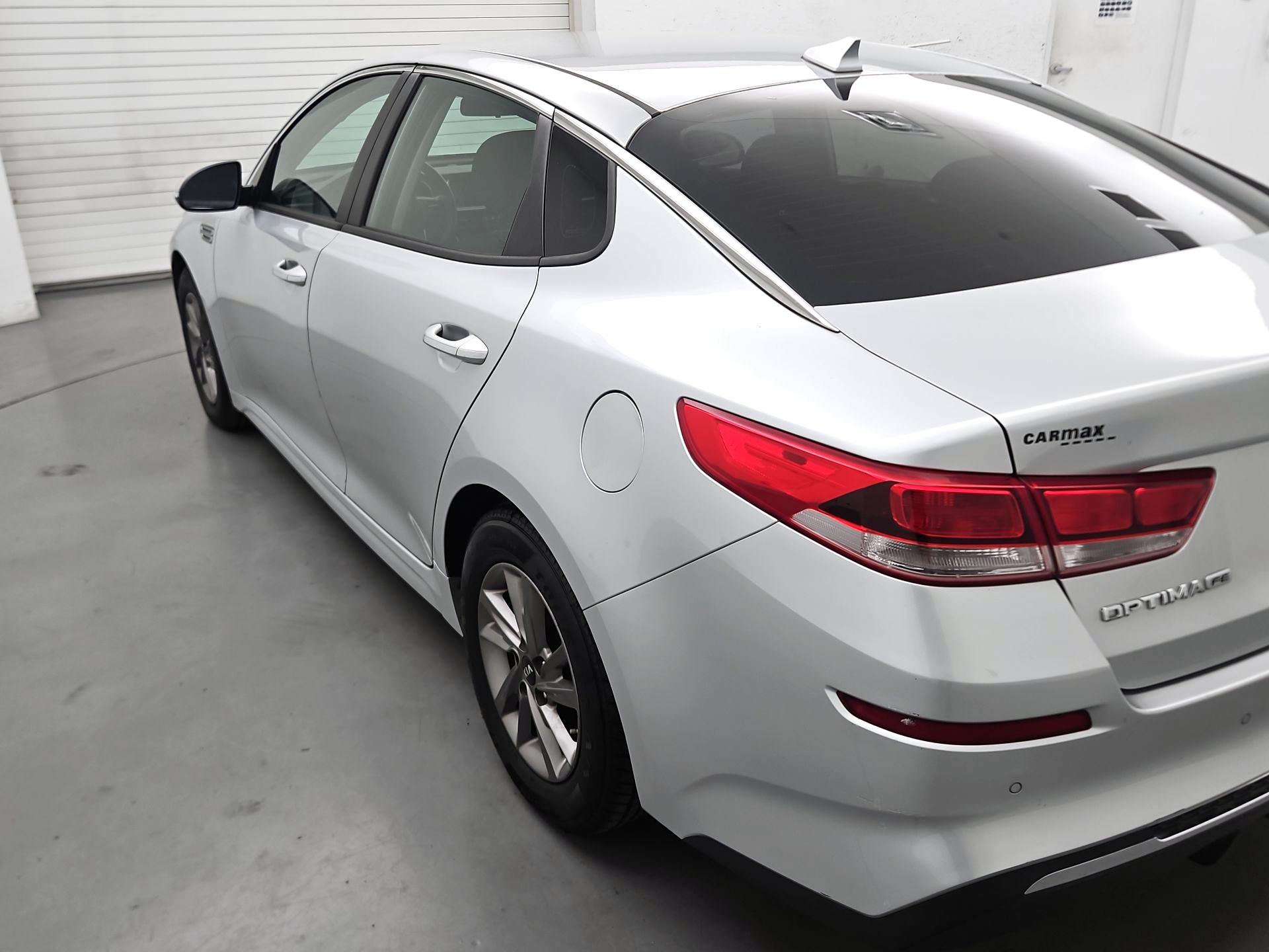 Thumbnail: 2020 Kia Optima - 7