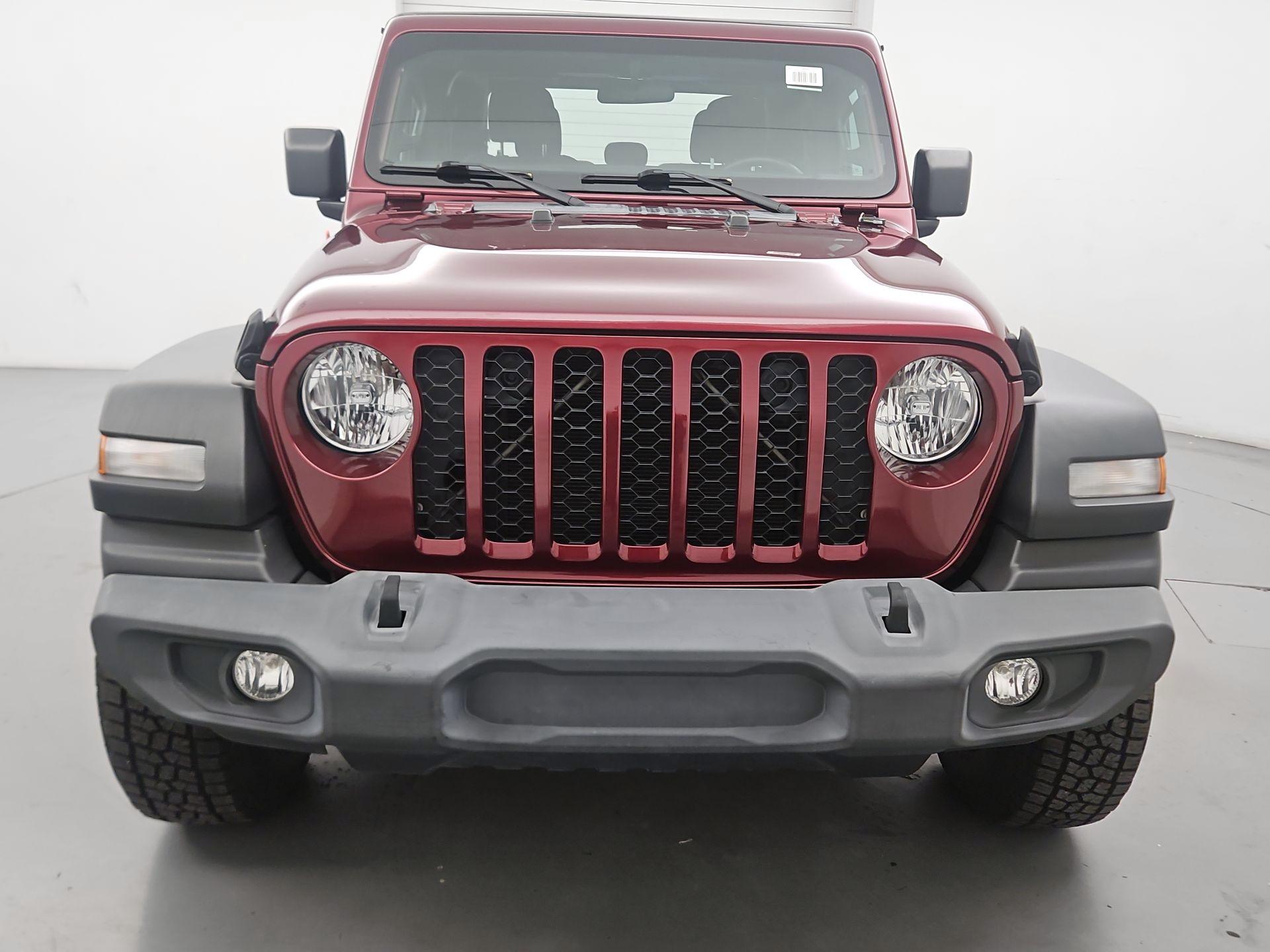Thumbnail: 2021 Jeep Gladiator - 2