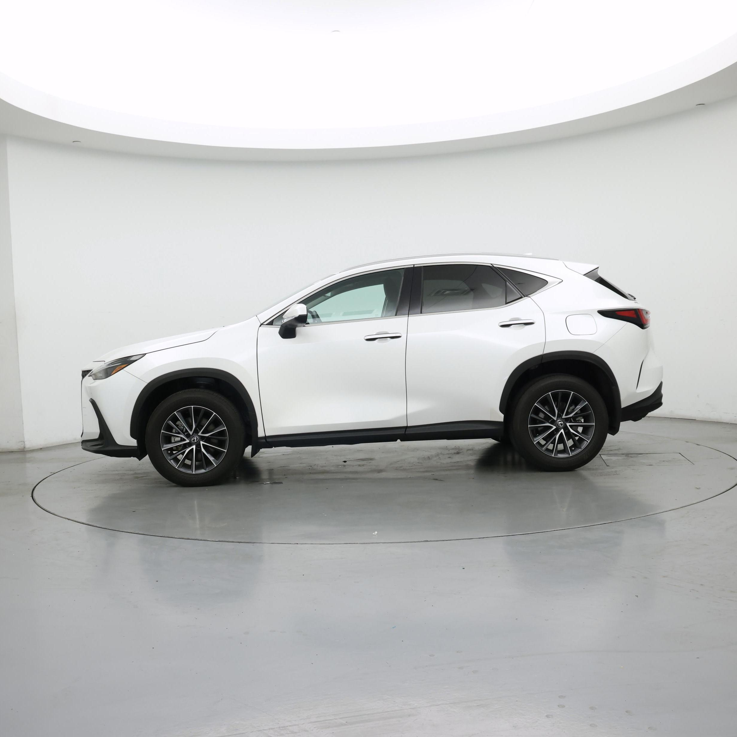 Thumbnail: 2020 Lexus RX - 3