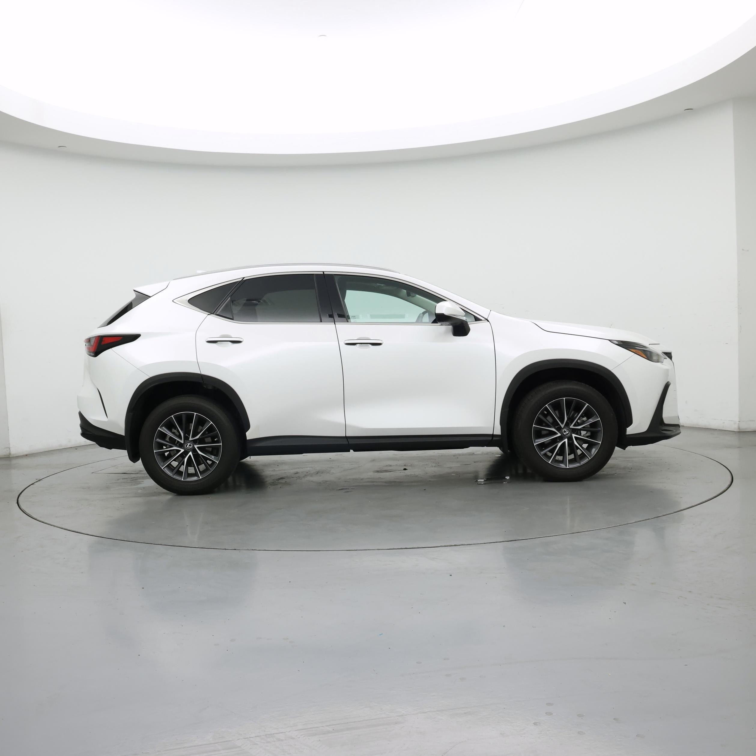 Thumbnail: 2020 Lexus RX - 7