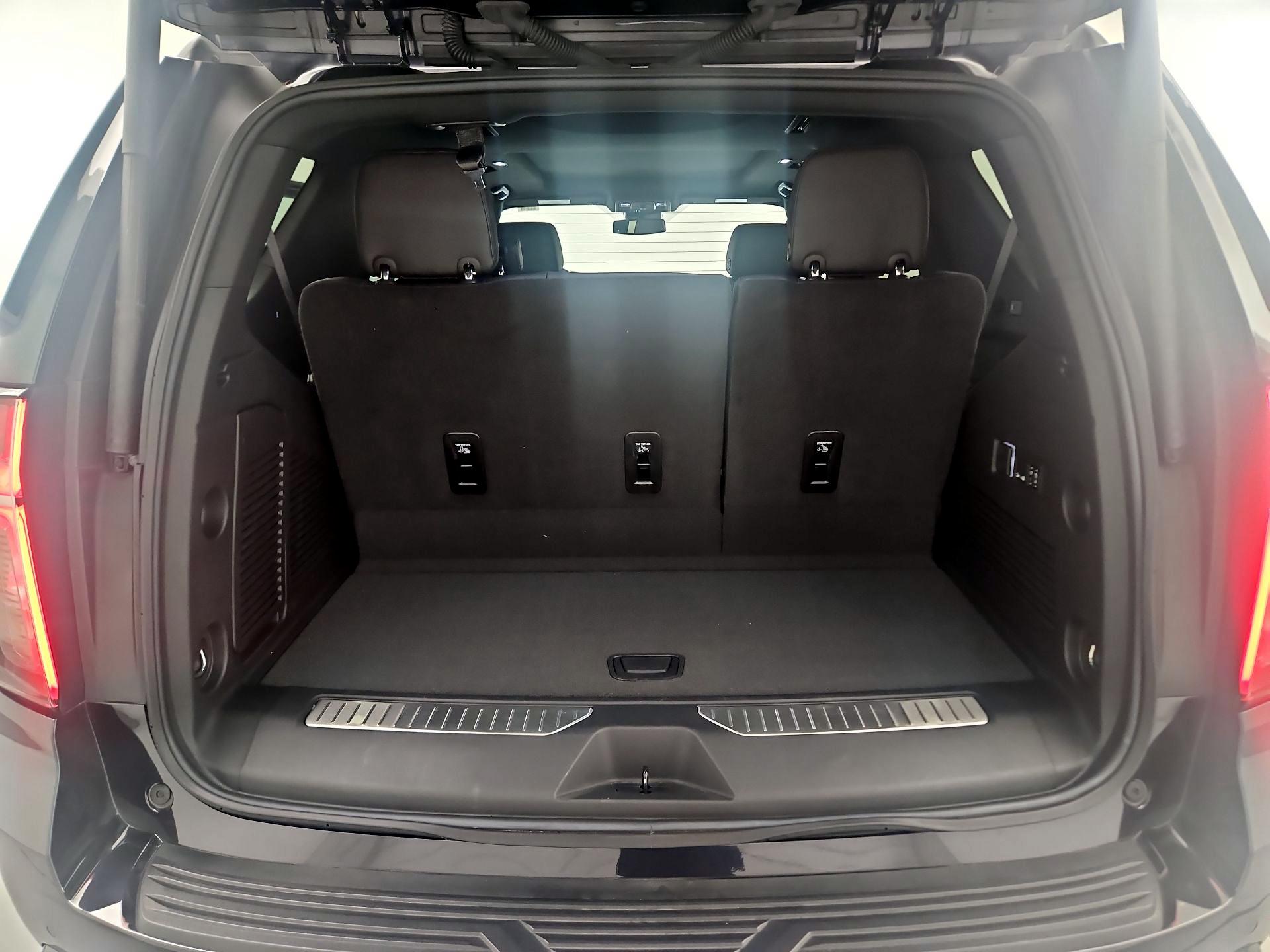 Thumbnail: 2024 Chevrolet Tahoe - 17