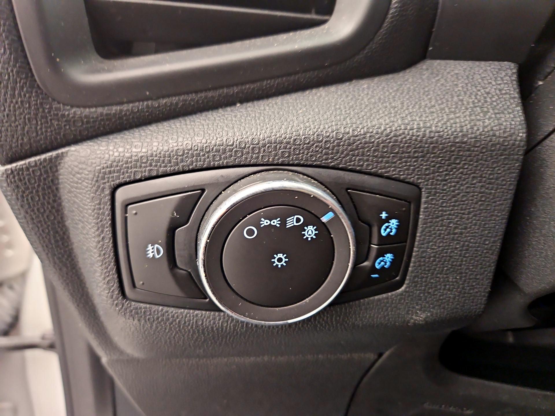 Thumbnail: 2019 Ford EcoSport - 13