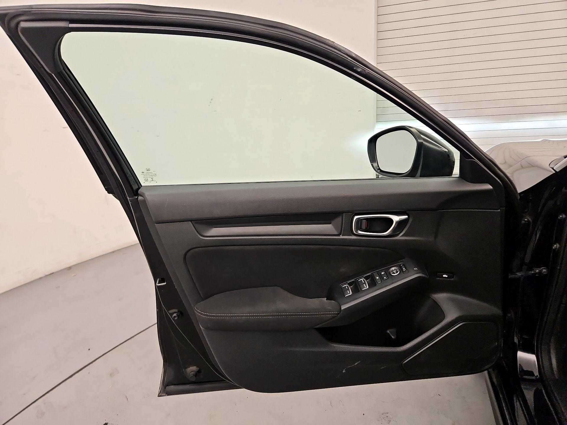 Thumbnail: 2023 Honda Civic - 12