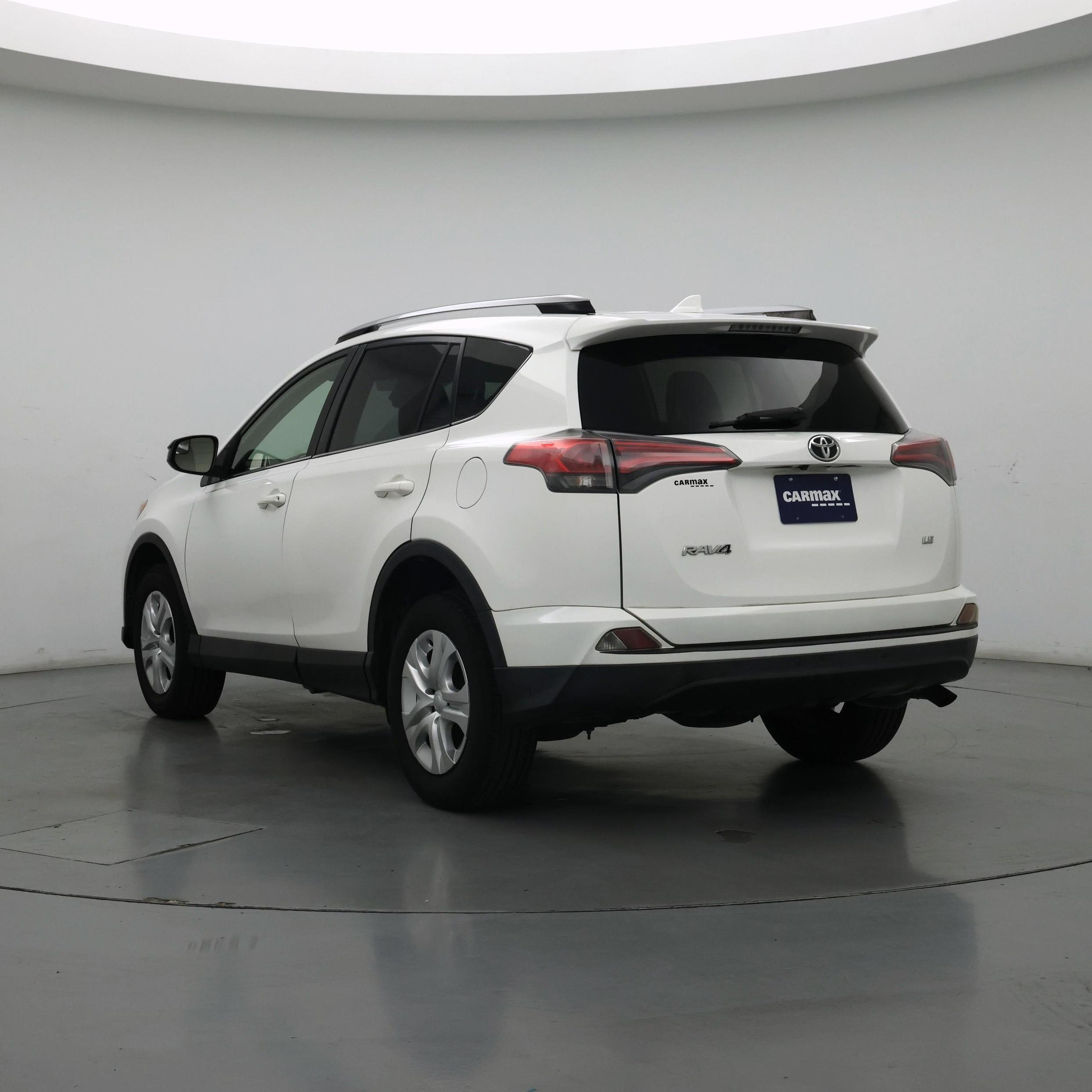 Thumbnail: 2017 Toyota RAV4 - 2