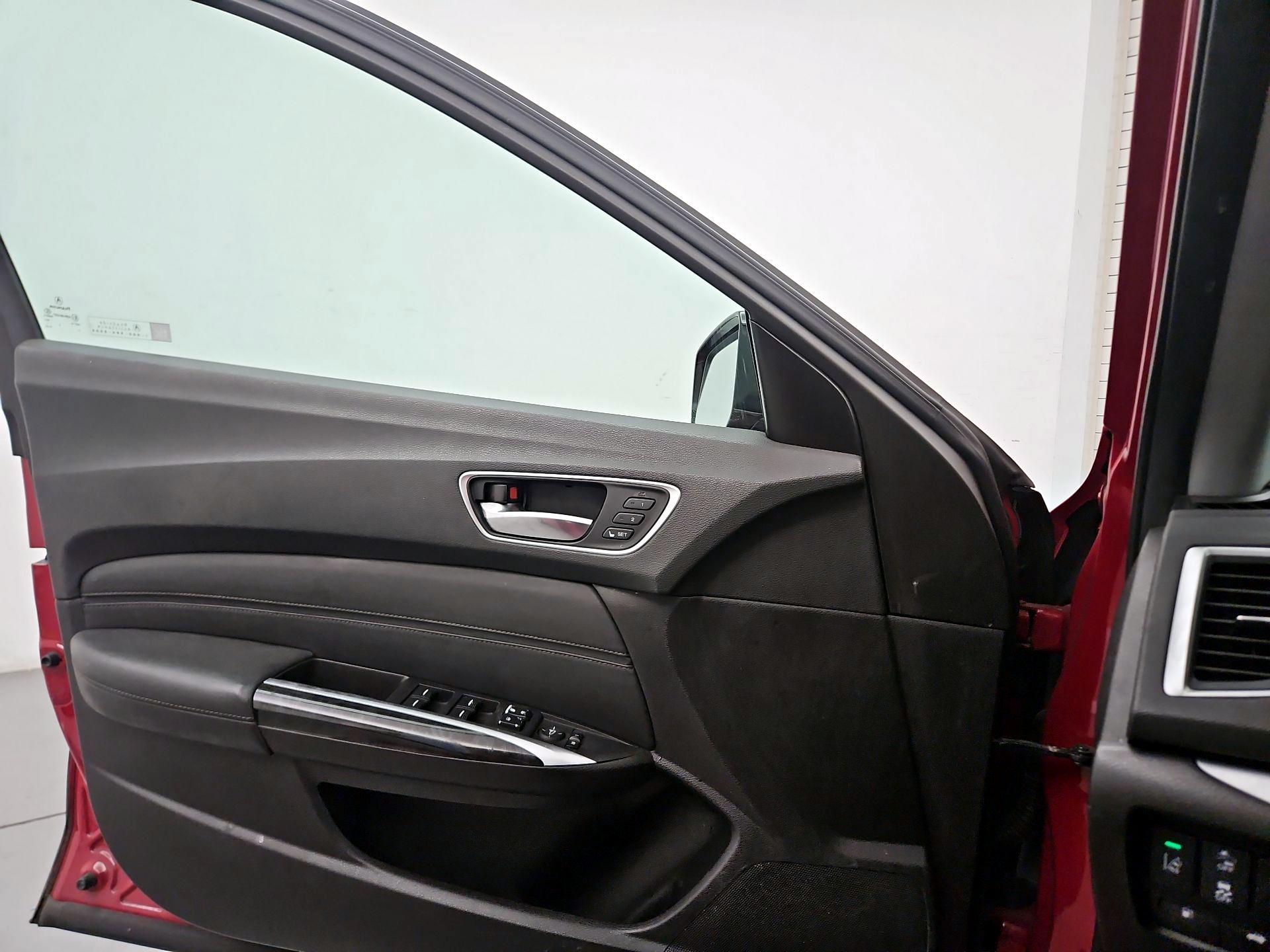 Thumbnail: 2018 Acura TLX - 12