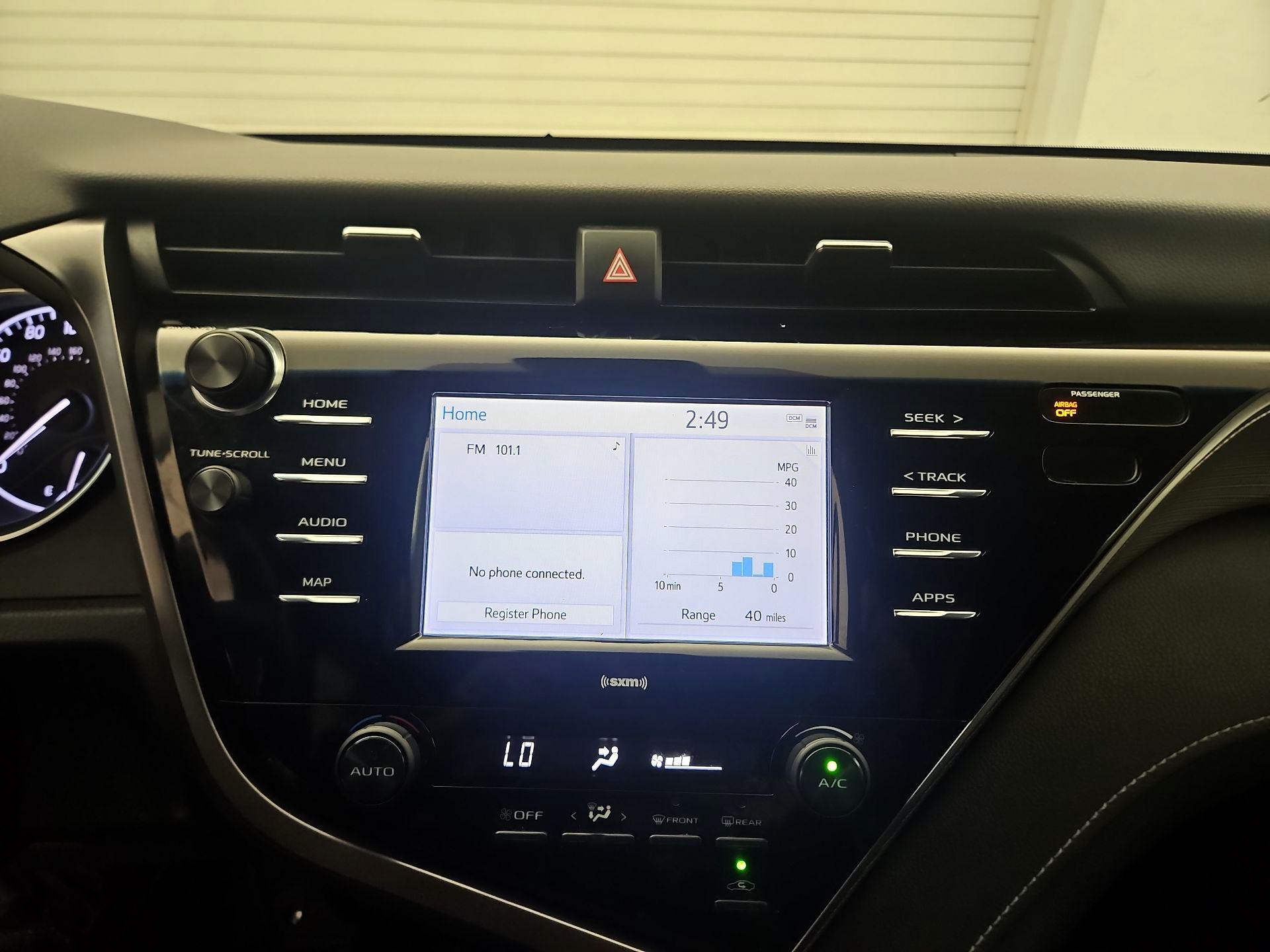 Thumbnail: 2020 Toyota Camry - 15