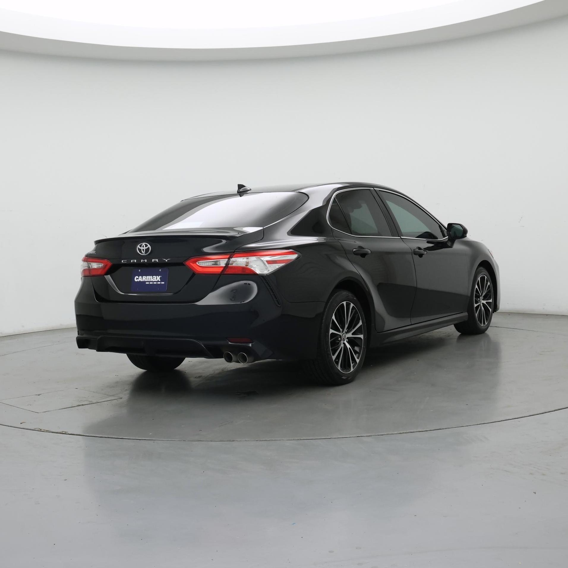 Thumbnail: 2020 Toyota Camry - 8