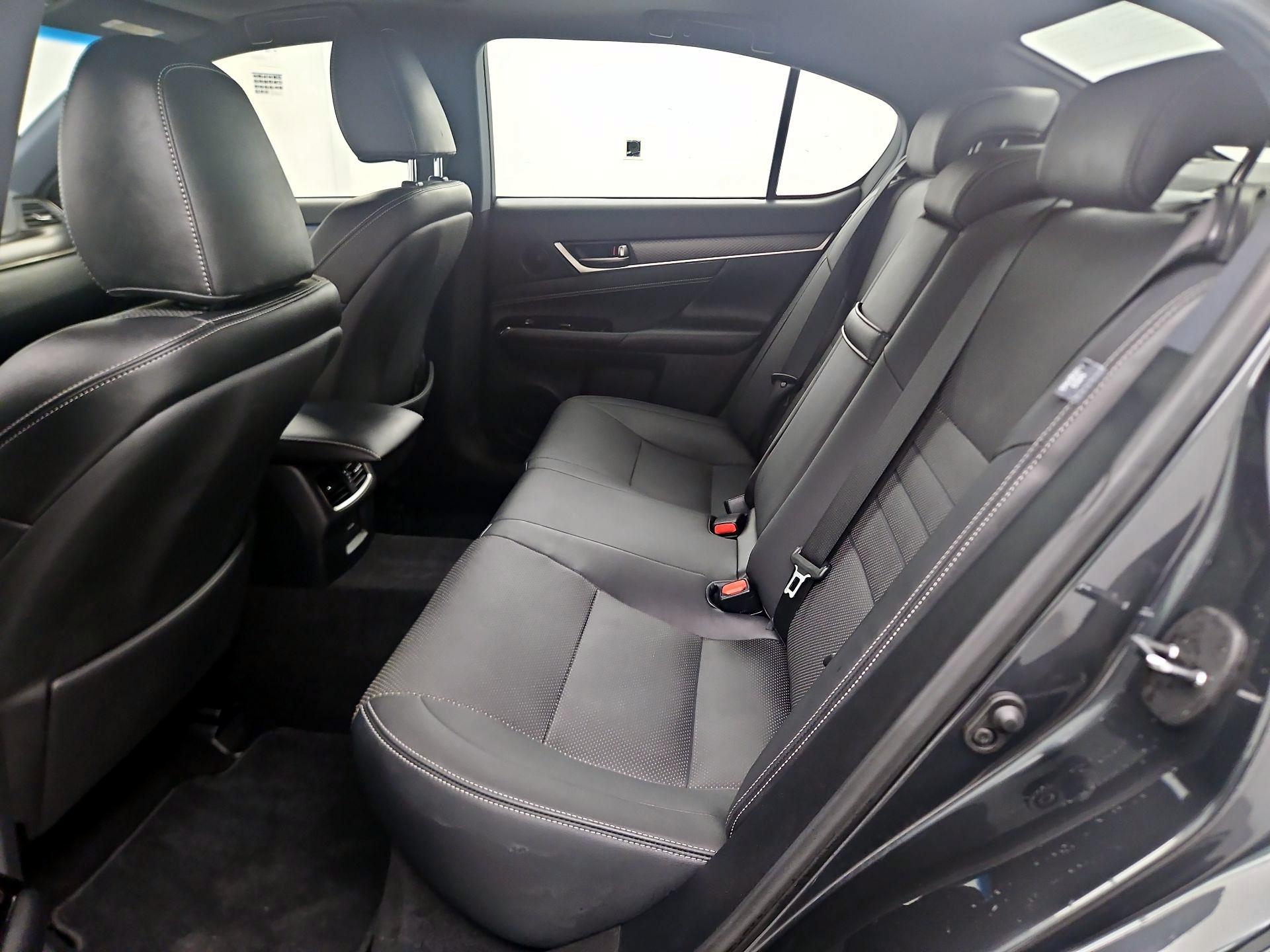 Thumbnail: 2019 Lexus GS - 16