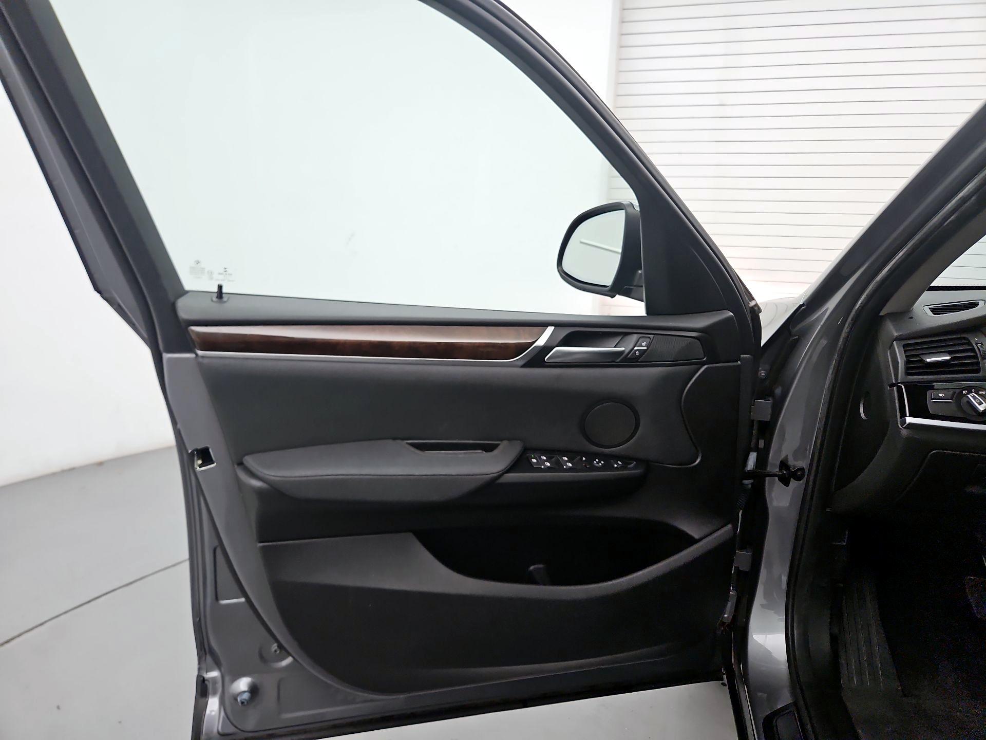 Thumbnail: 2017 BMW X3 - 12