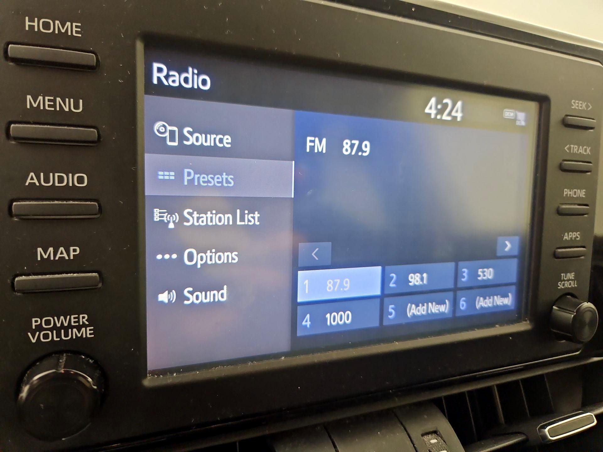 Thumbnail: 2019 Toyota RAV4 - 14