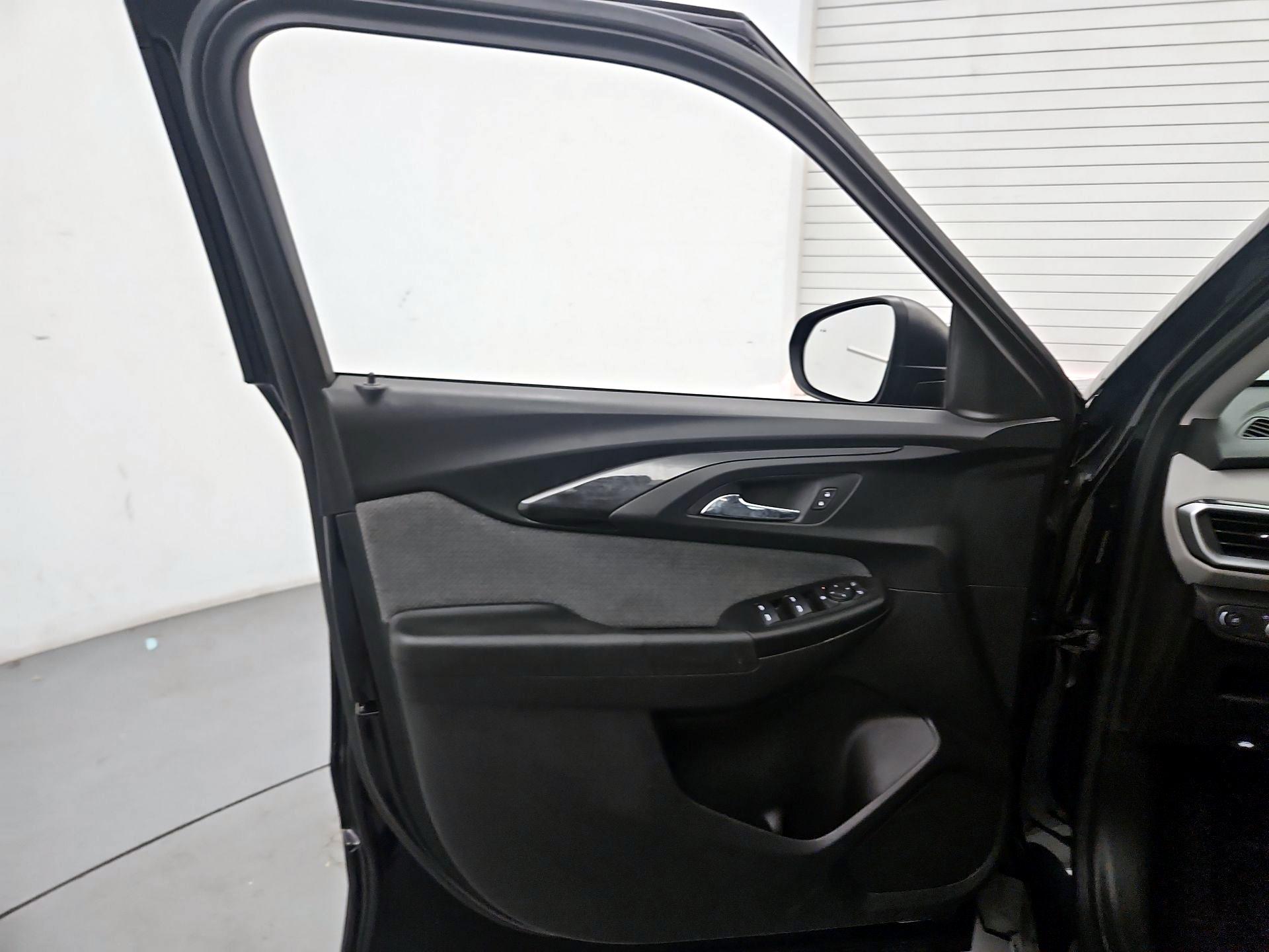 Thumbnail: 2021 Chevrolet TrailBlazer - 12