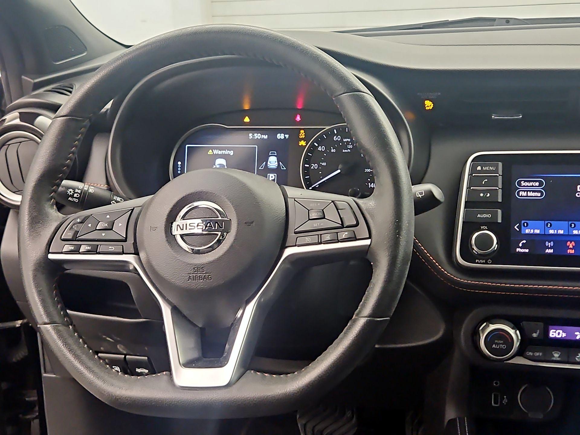 Thumbnail: 2019 Nissan Kicks - 10