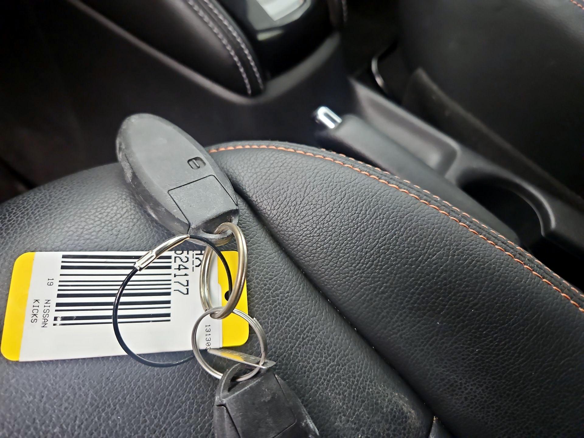 Thumbnail: 2019 Nissan Kicks - 19