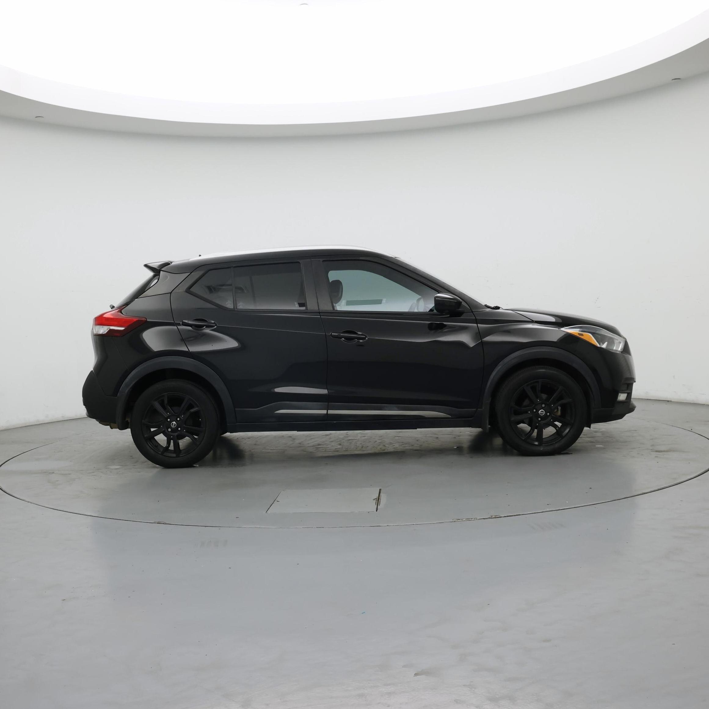 Thumbnail: 2019 Nissan Kicks - 7