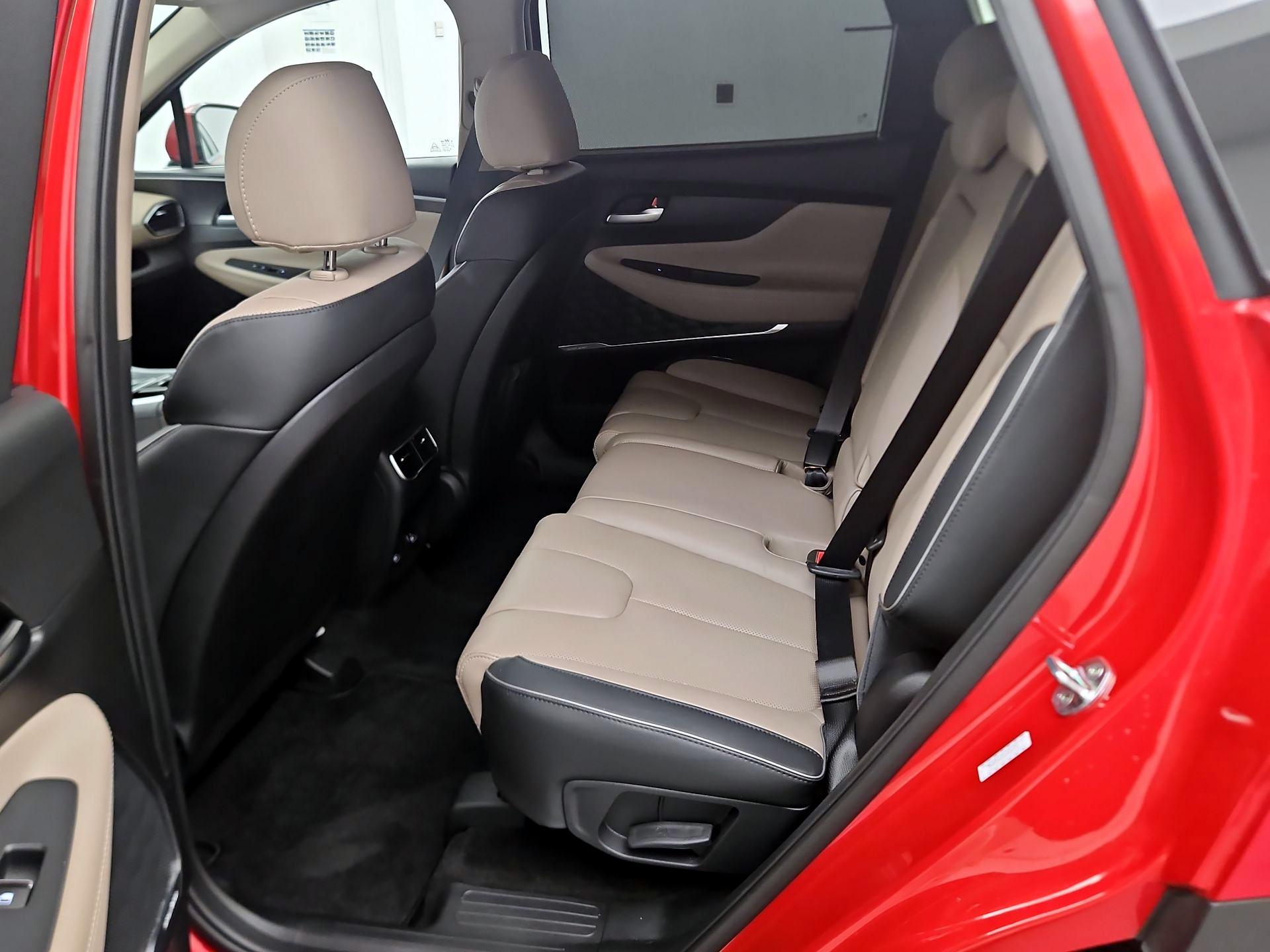 Thumbnail: 2022 Hyundai Santa Fe - 19