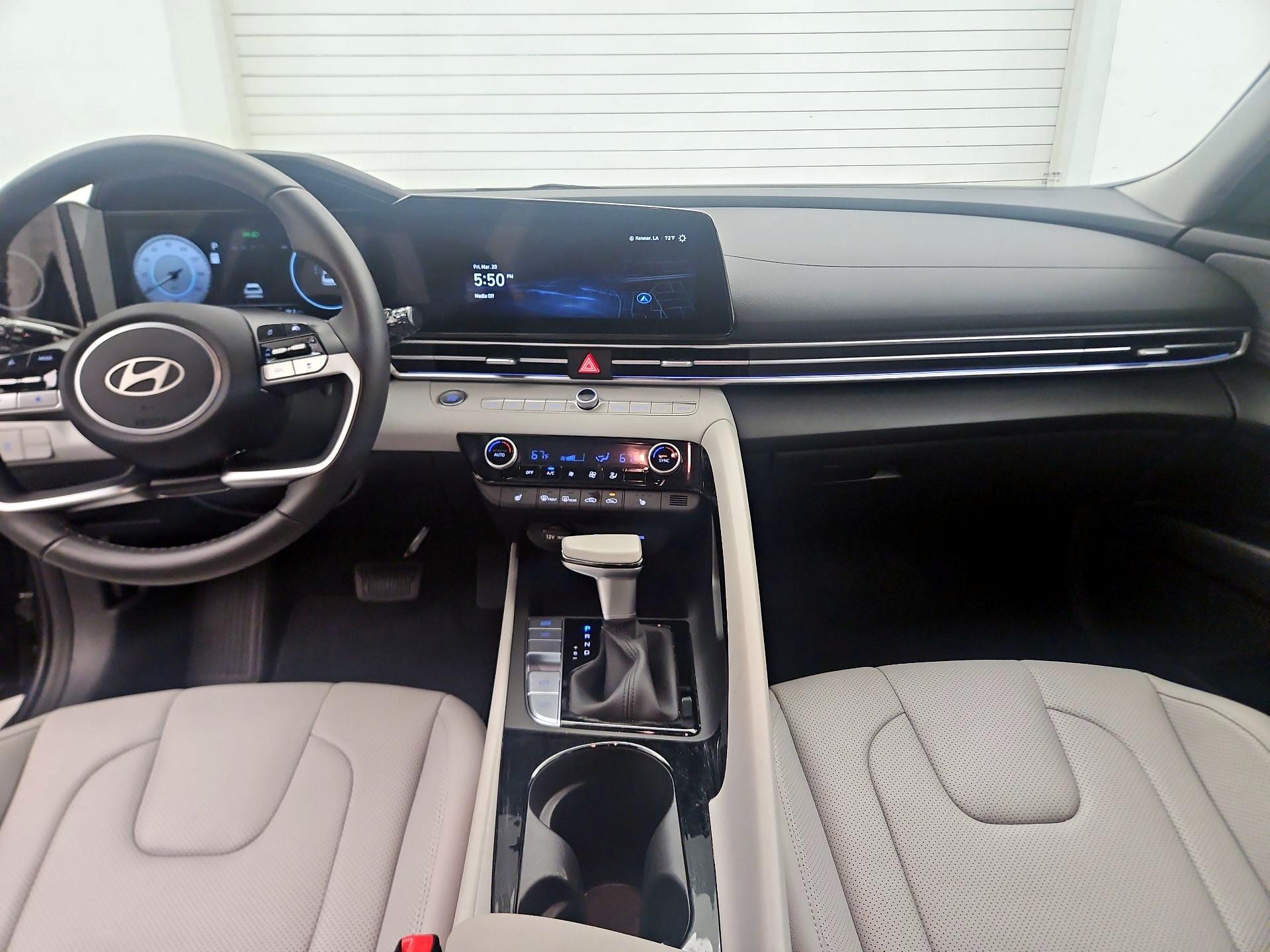 Thumbnail: 2025 Hyundai Elantra - 9