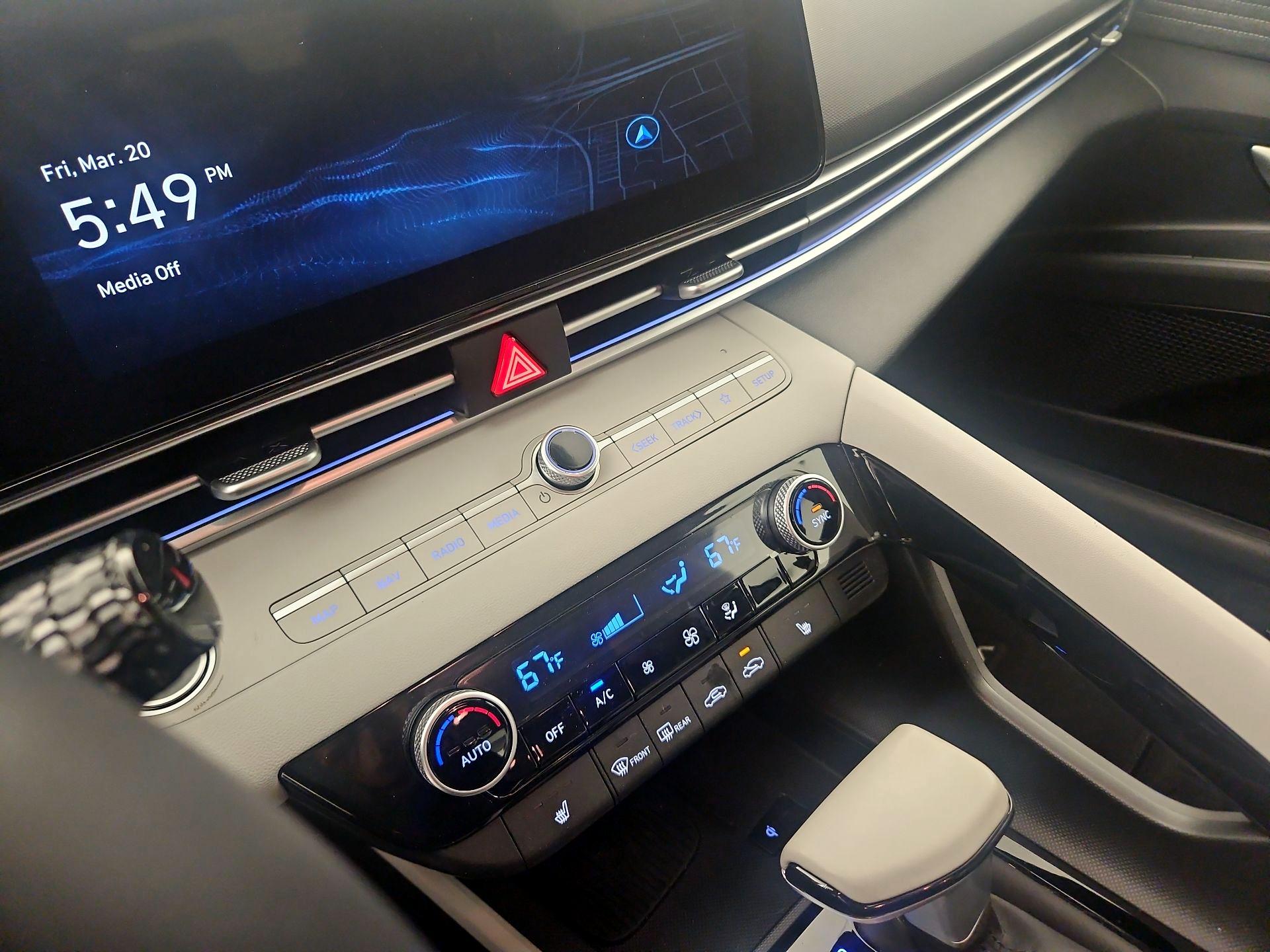 Thumbnail: 2025 Hyundai Elantra - 14