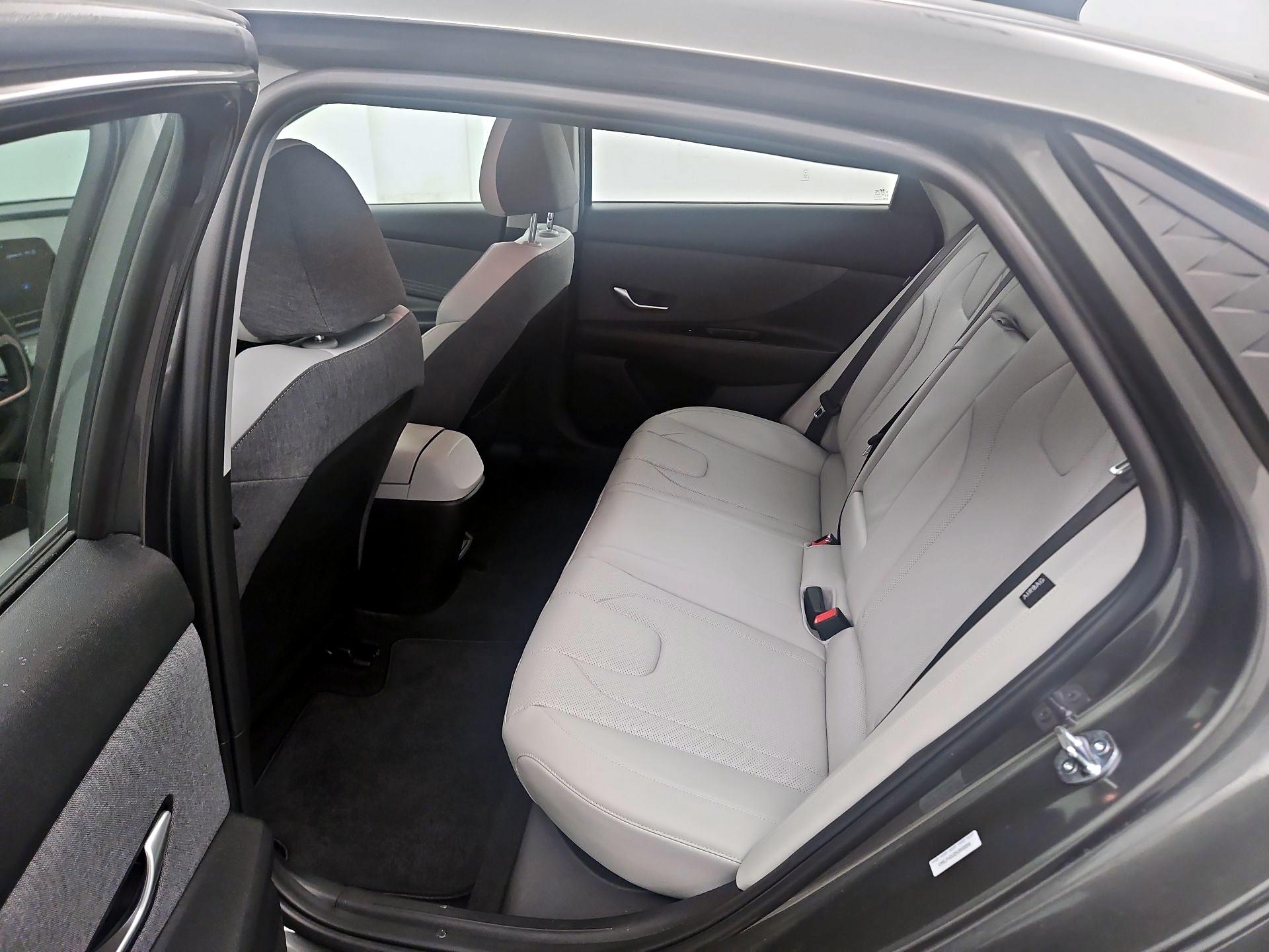 Thumbnail: 2025 Hyundai Elantra - 16