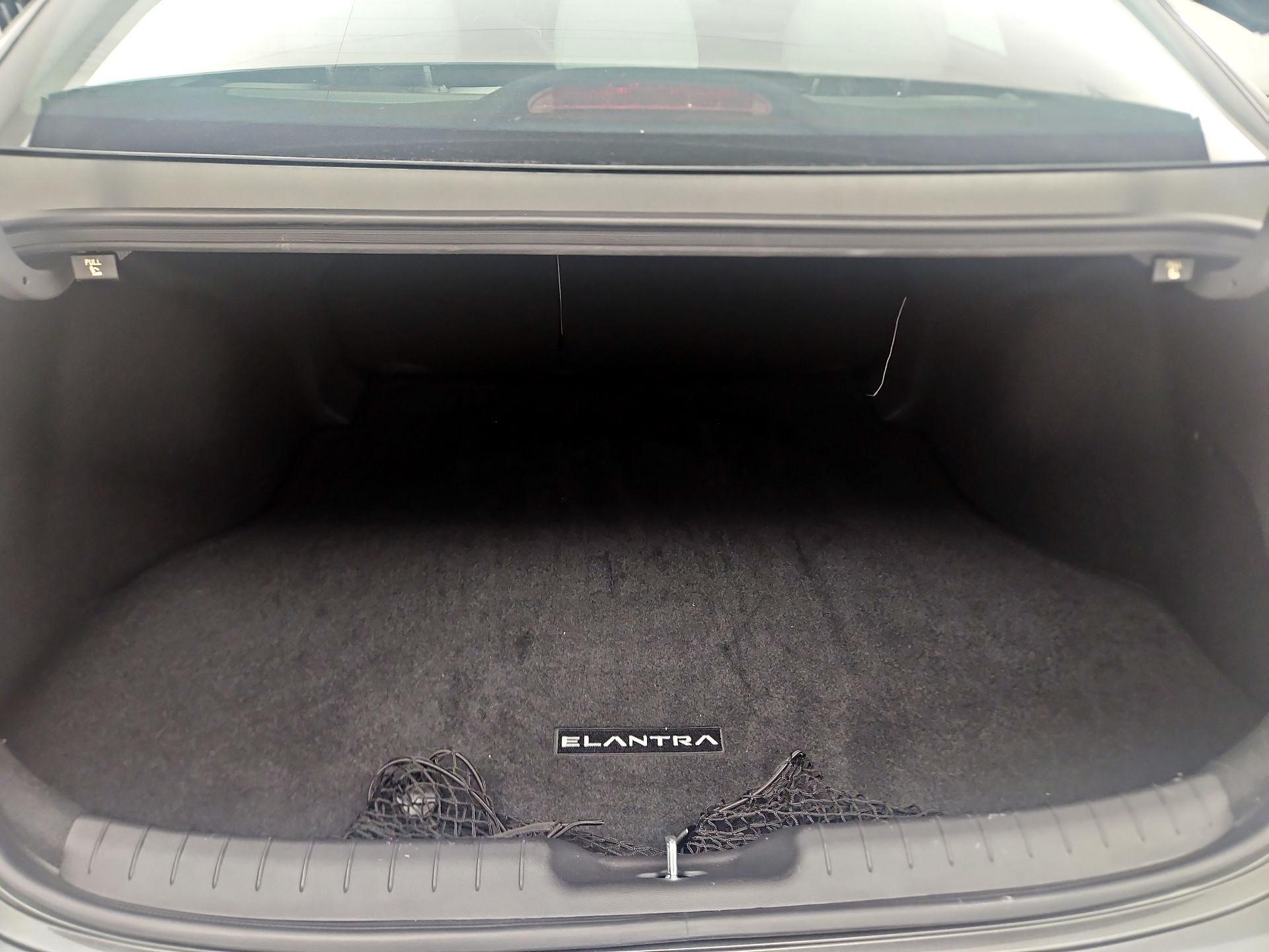 Thumbnail: 2025 Hyundai Elantra - 17