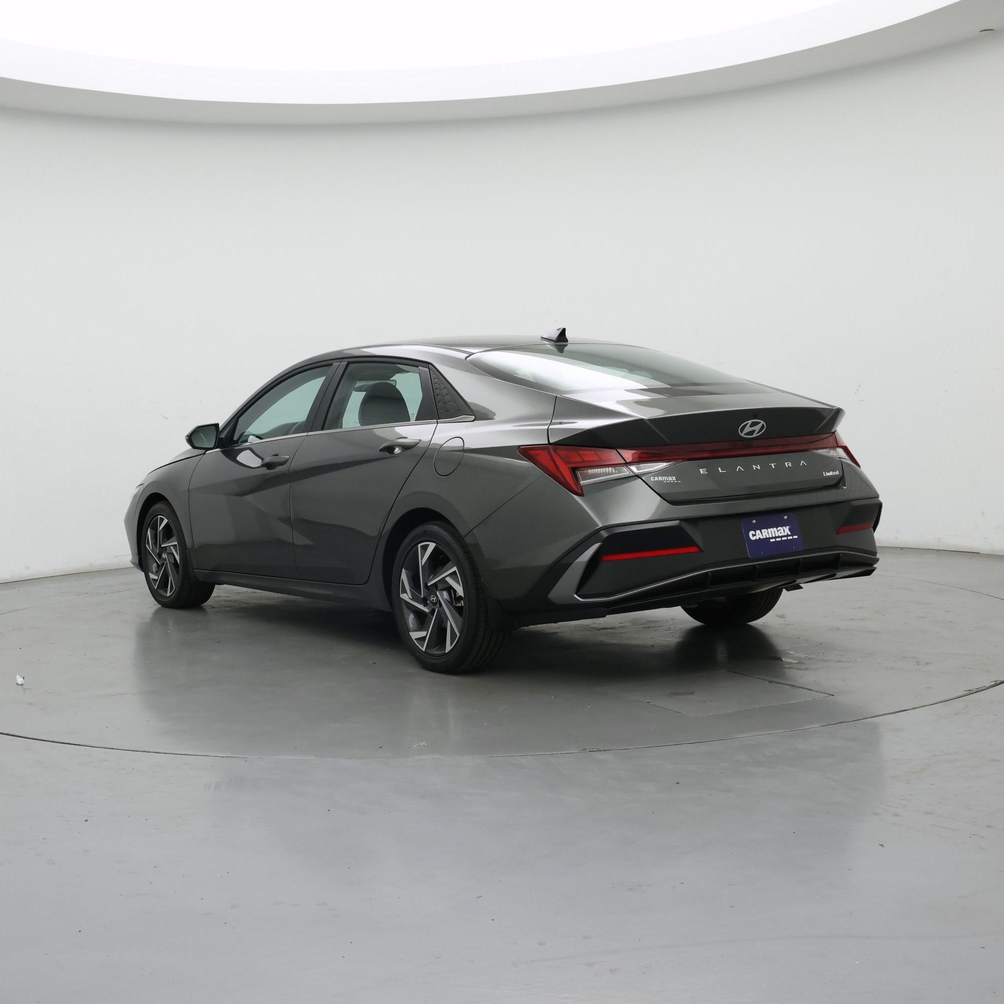 Thumbnail: 2025 Hyundai Elantra - 2