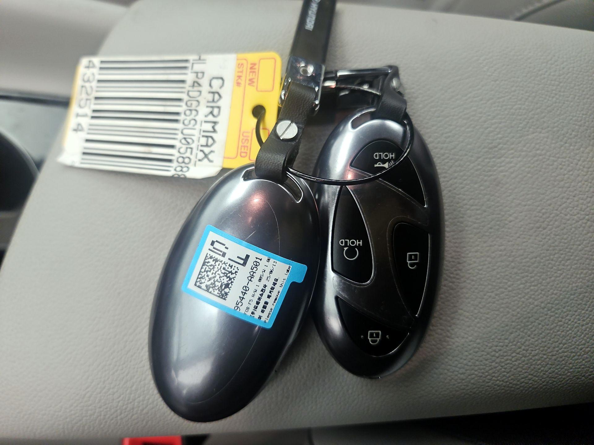 Thumbnail: 2025 Hyundai Elantra - 19