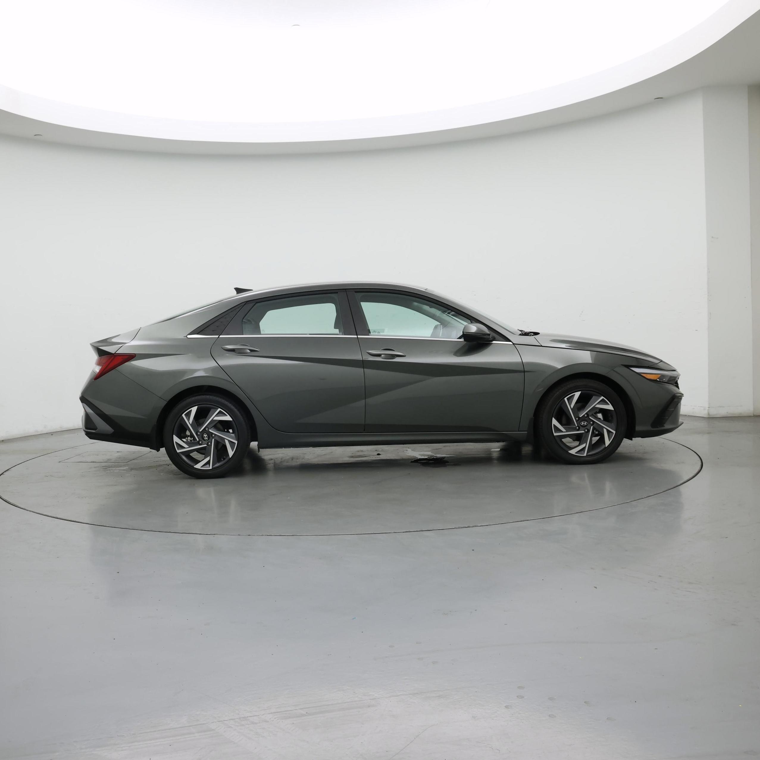 Thumbnail: 2025 Hyundai Elantra - 7