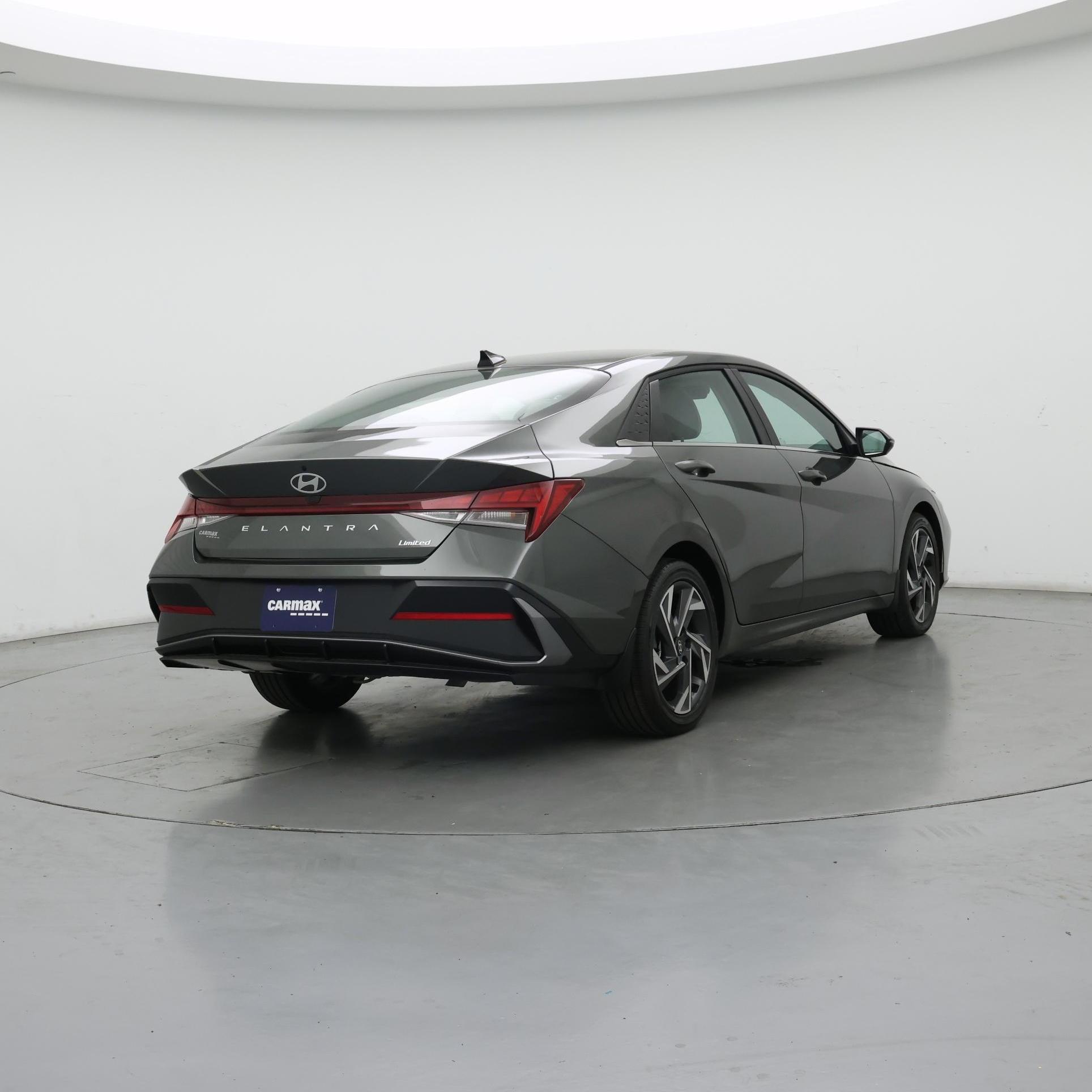 Thumbnail: 2025 Hyundai Elantra - 8