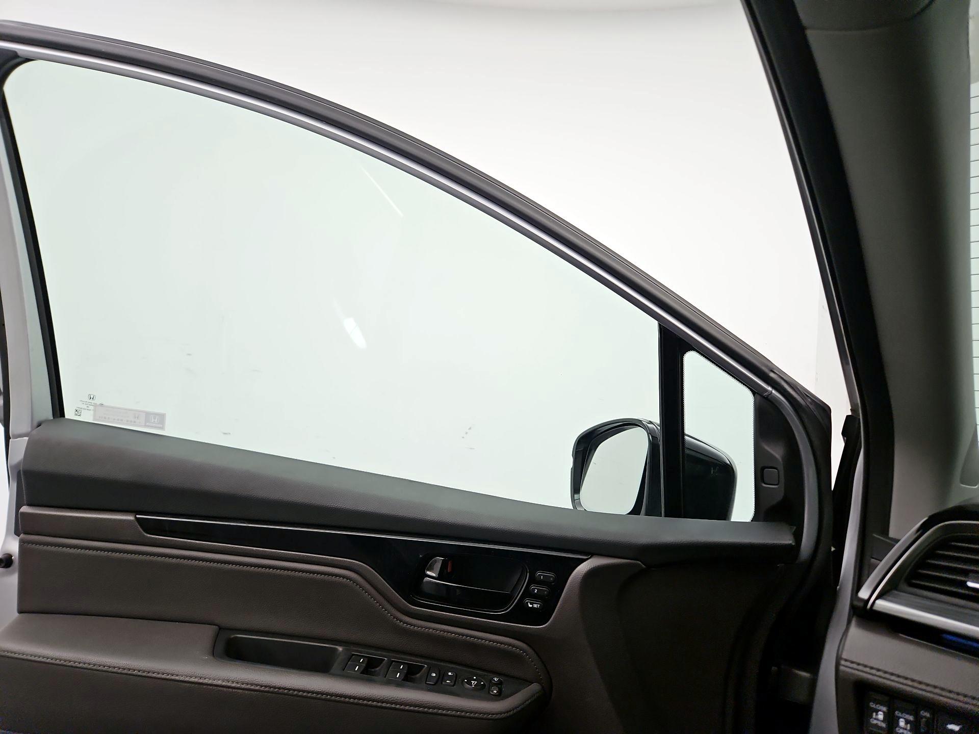 Thumbnail: 2022 Honda Odyssey - 12