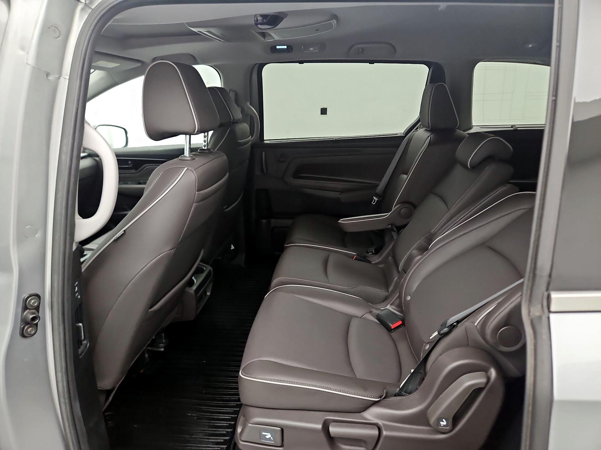 Thumbnail: 2022 Honda Odyssey - 16