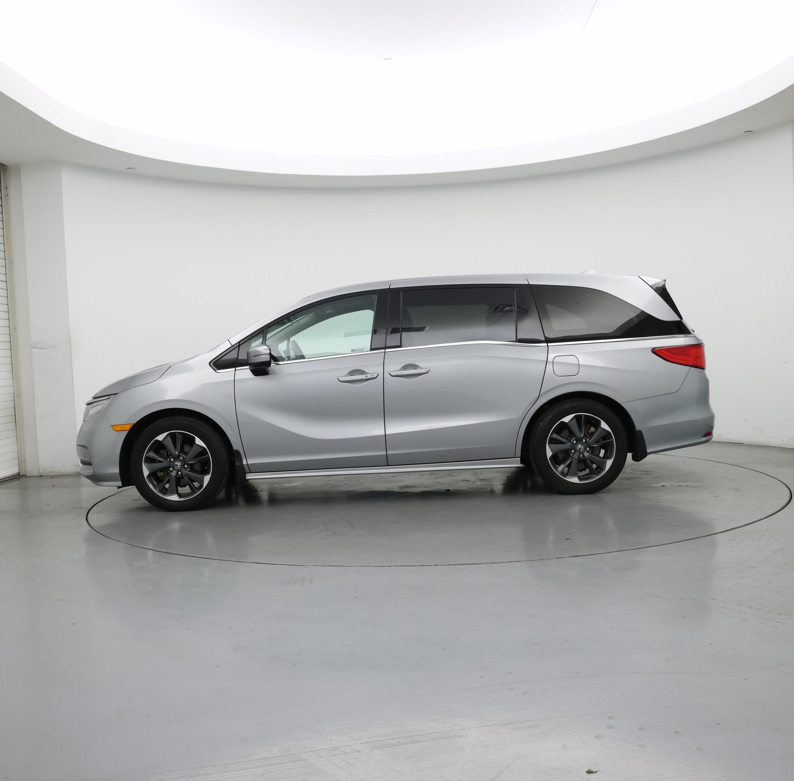 Thumbnail: 2022 Honda Odyssey - 3