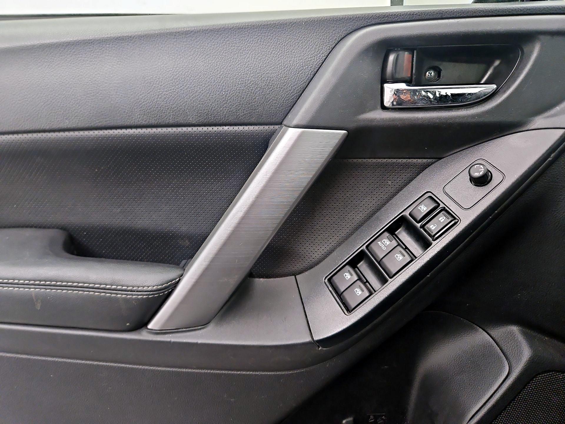 Thumbnail: 2015 Subaru Forester - 12