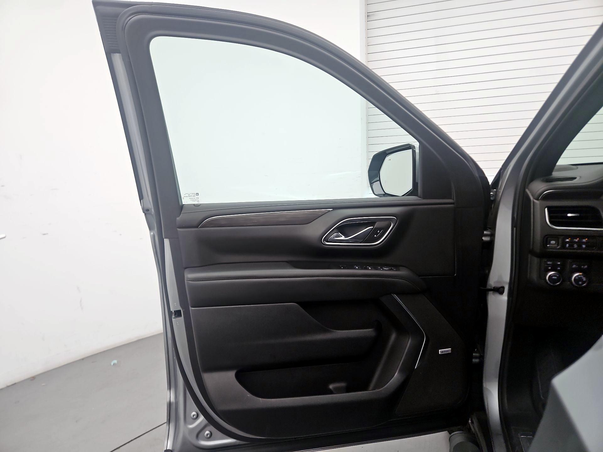 Thumbnail: 2024 Chevrolet Tahoe - 12