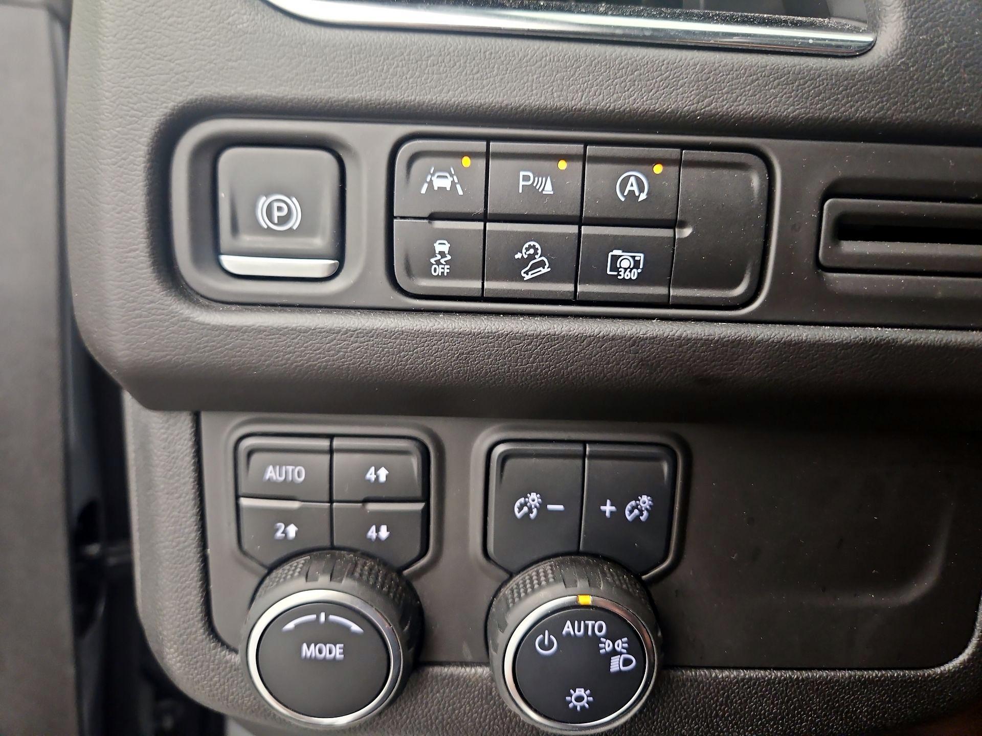 Thumbnail: 2024 Chevrolet Tahoe - 13