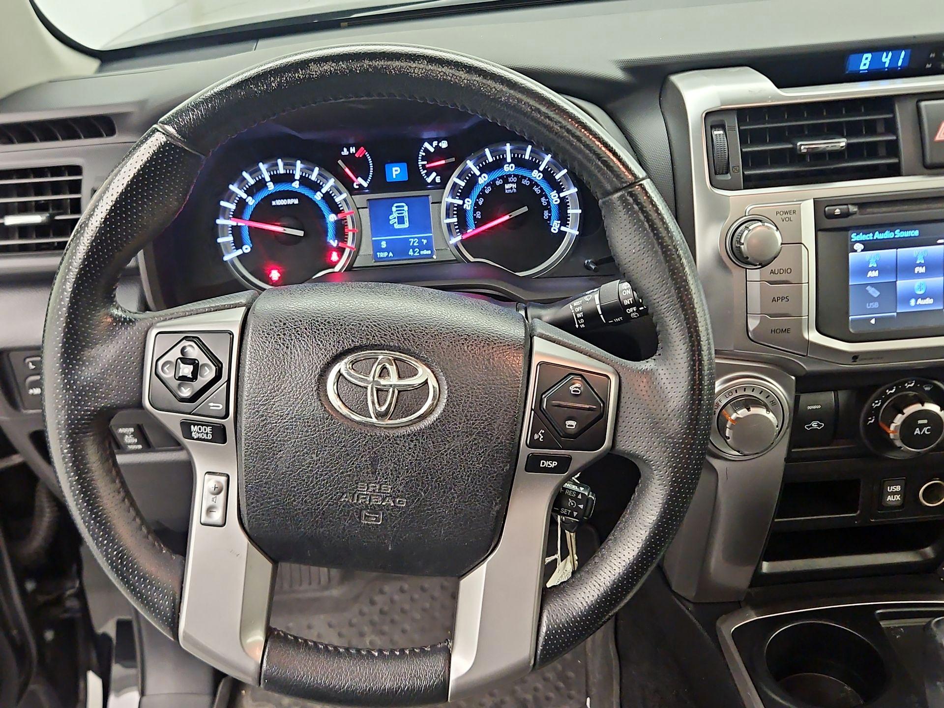 Thumbnail: 2017 Toyota 4Runner - 10