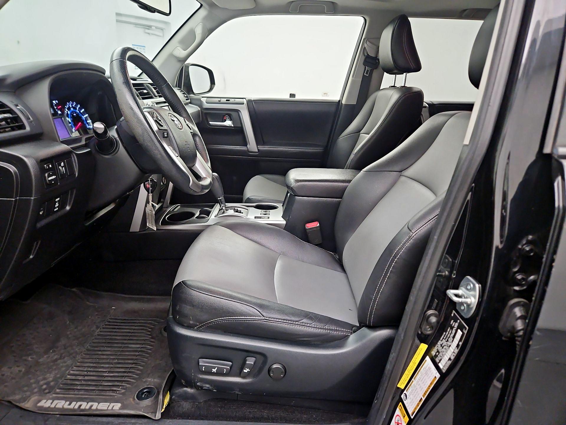 Thumbnail: 2017 Toyota 4Runner - 11