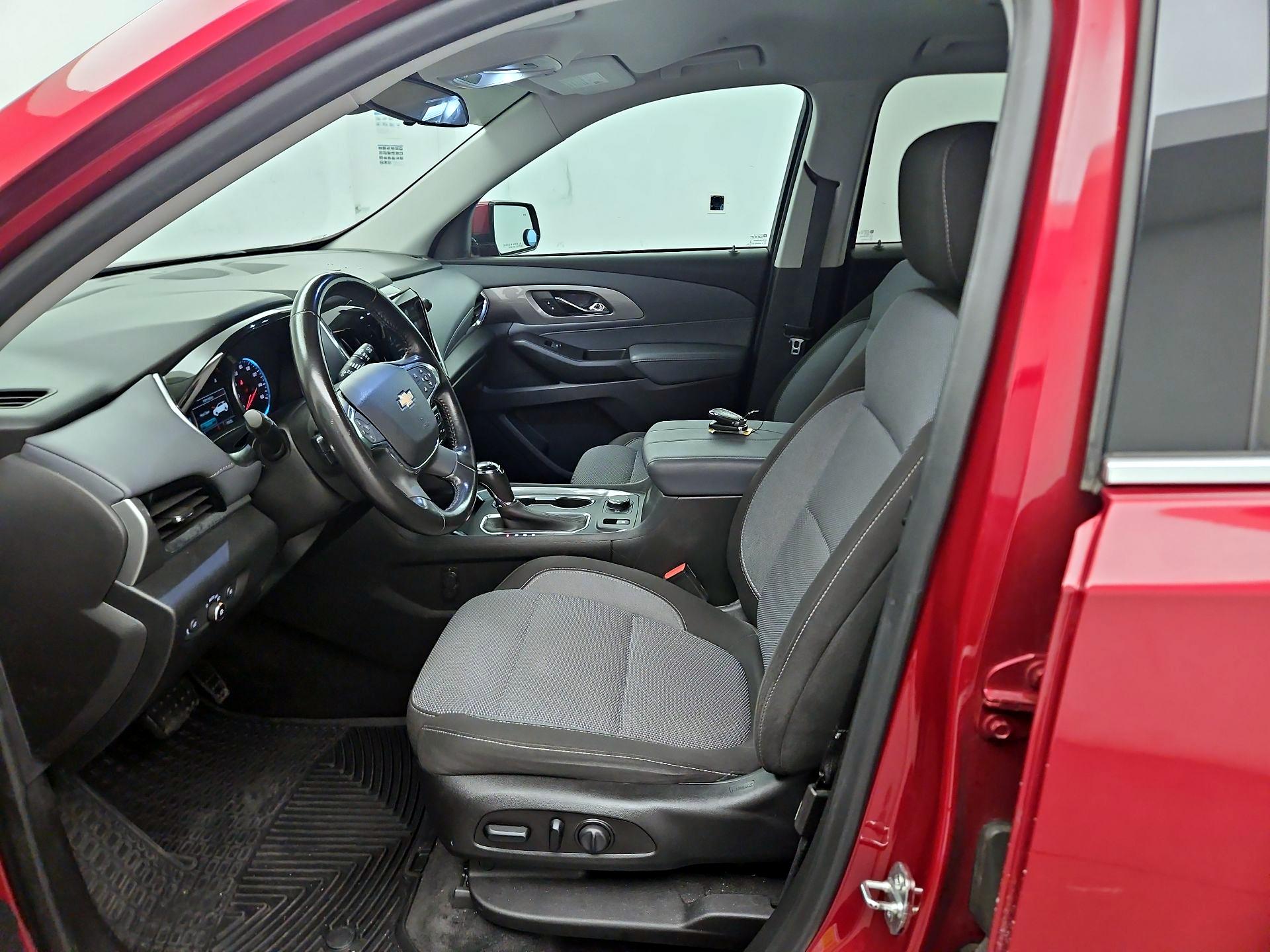 Thumbnail: 2019 Chevrolet Traverse - 11