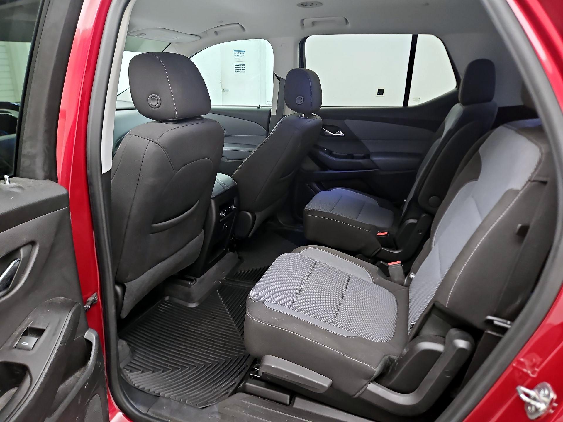 Thumbnail: 2019 Chevrolet Traverse - 18