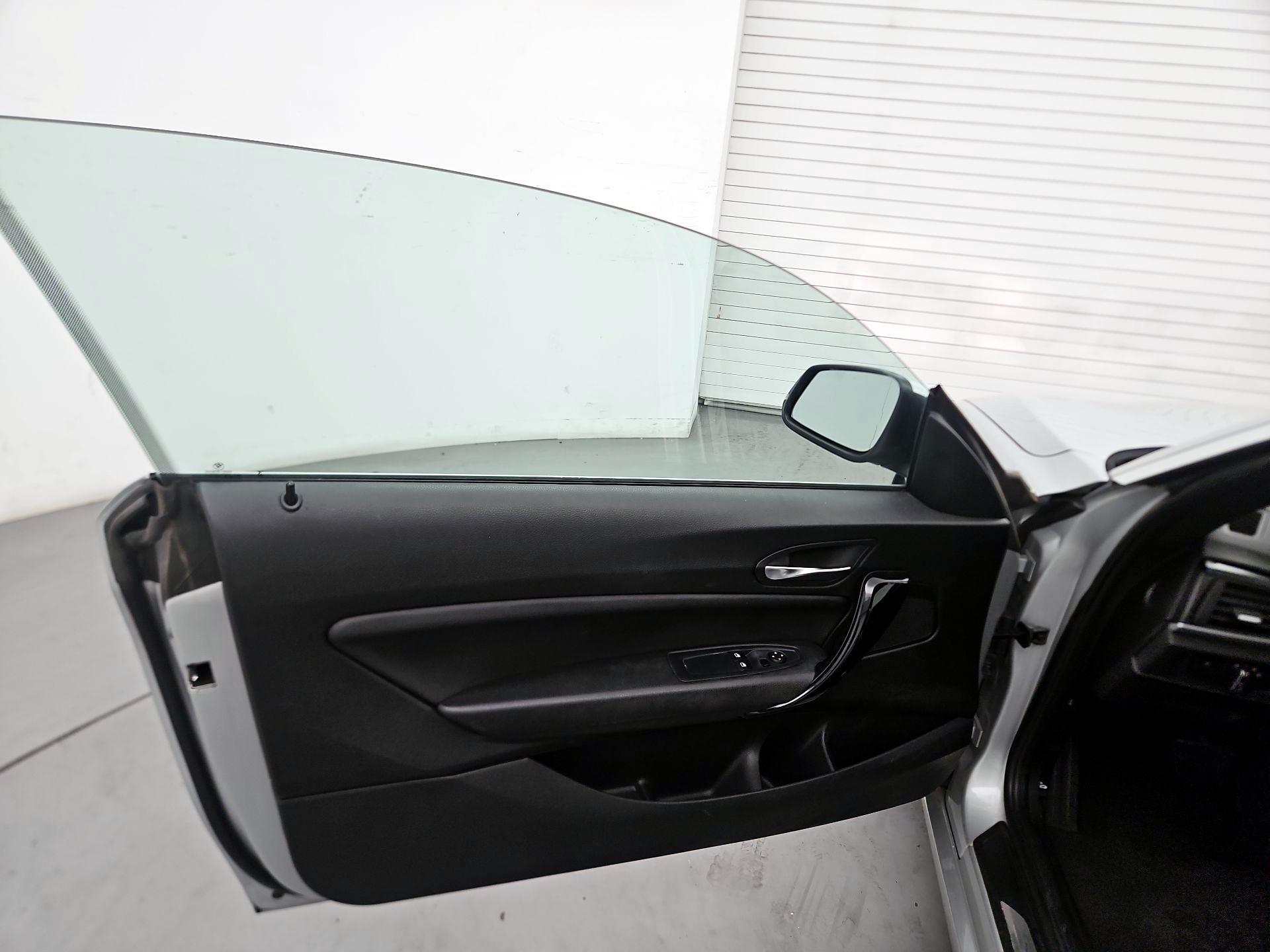 Thumbnail: 2016 BMW 2 Series - 12