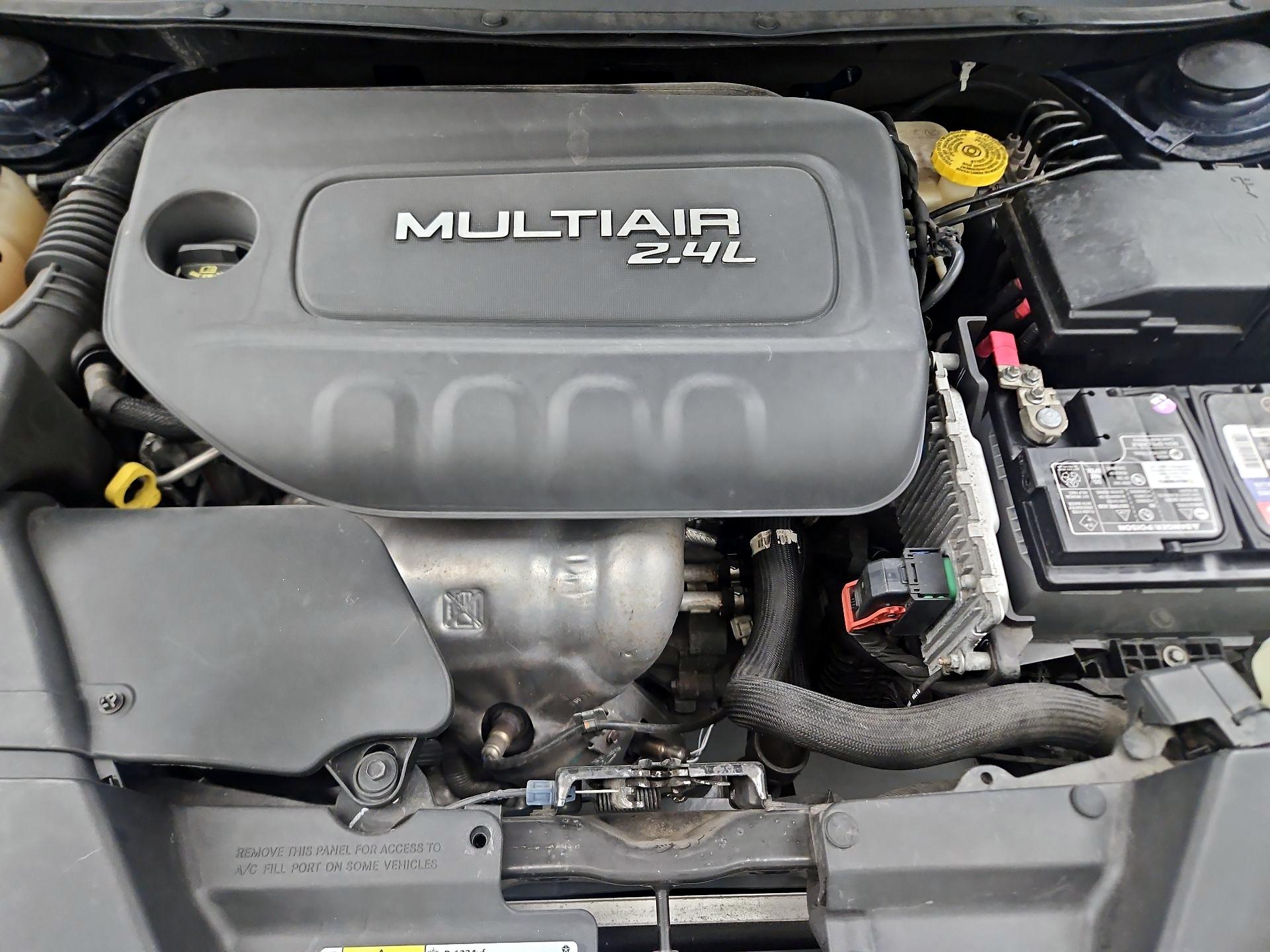 Thumbnail: 2016 Jeep Cherokee - 19