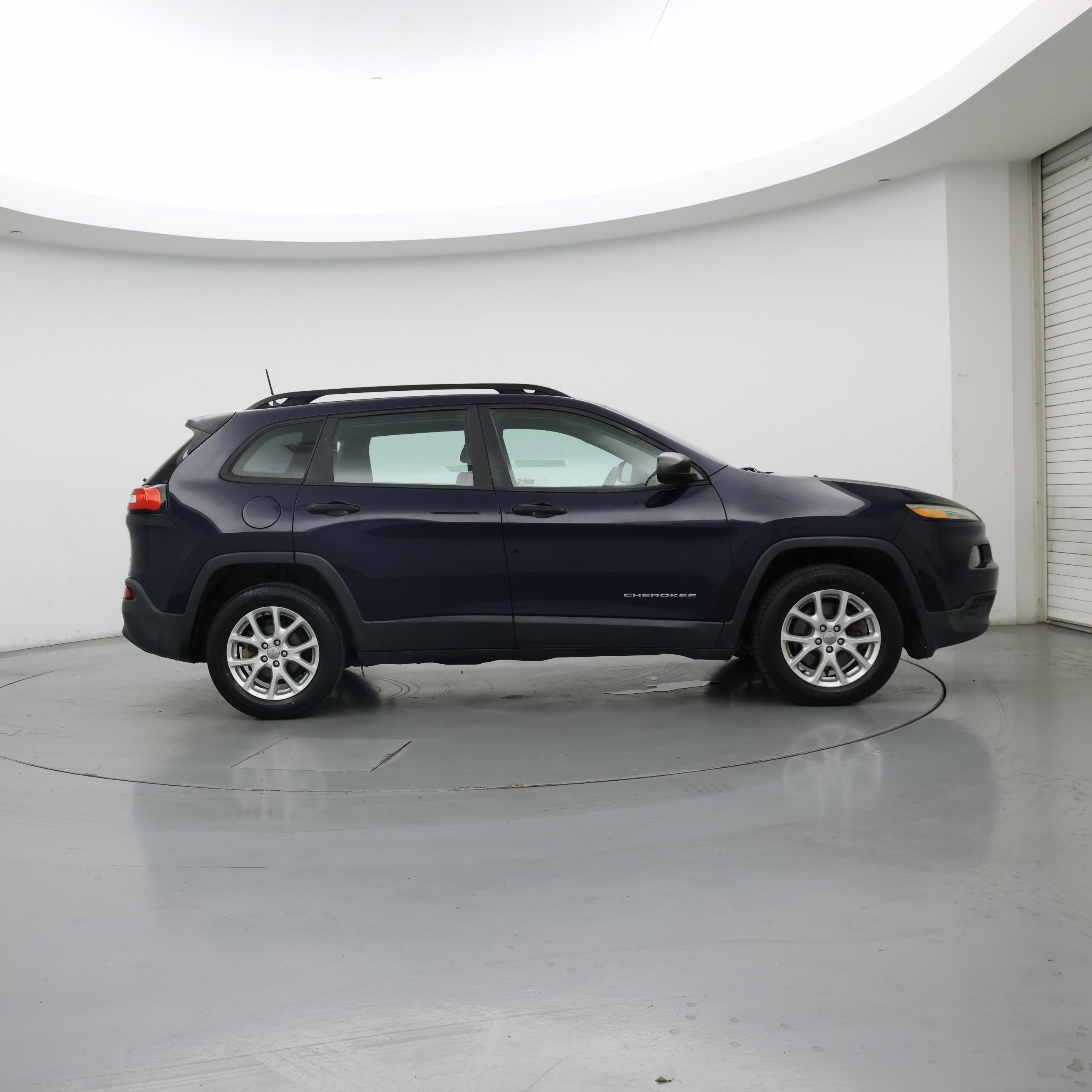 Thumbnail: 2016 Jeep Cherokee - 7