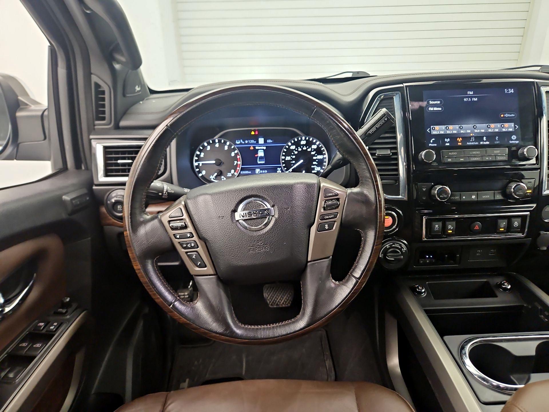 Thumbnail: 2020 Nissan Titan - 10
