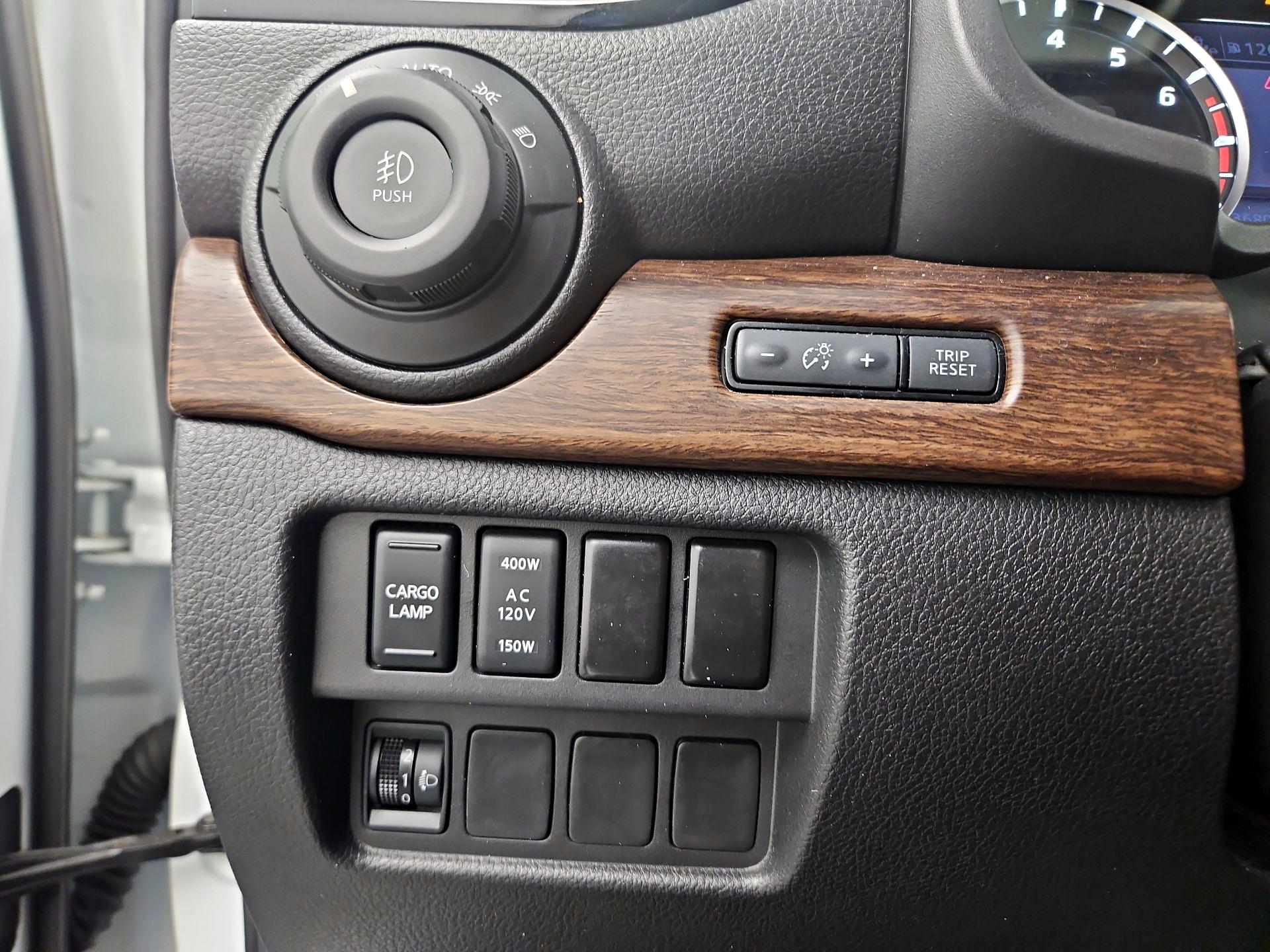 Thumbnail: 2020 Nissan Titan - 13