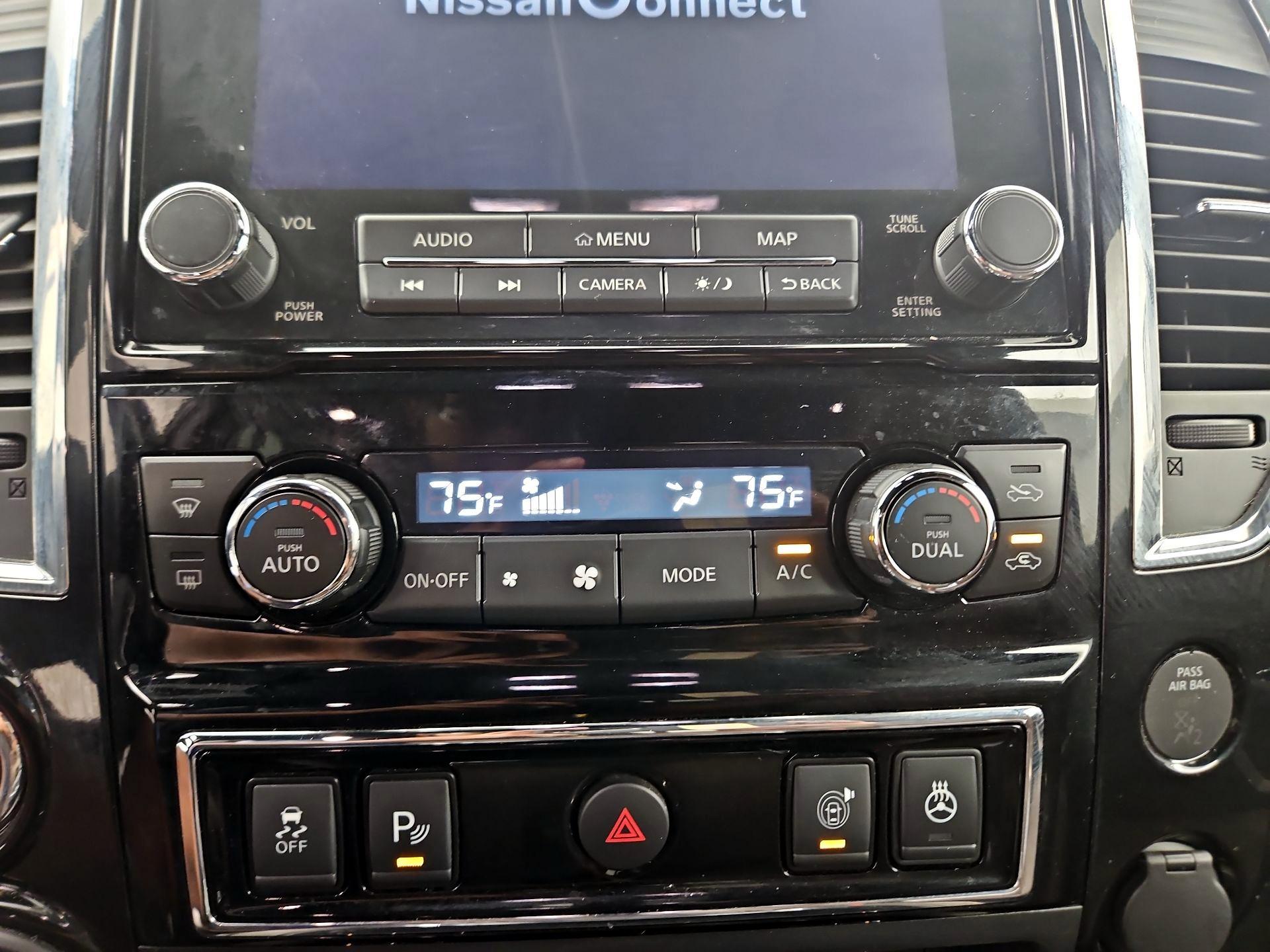 Thumbnail: 2020 Nissan Titan - 16