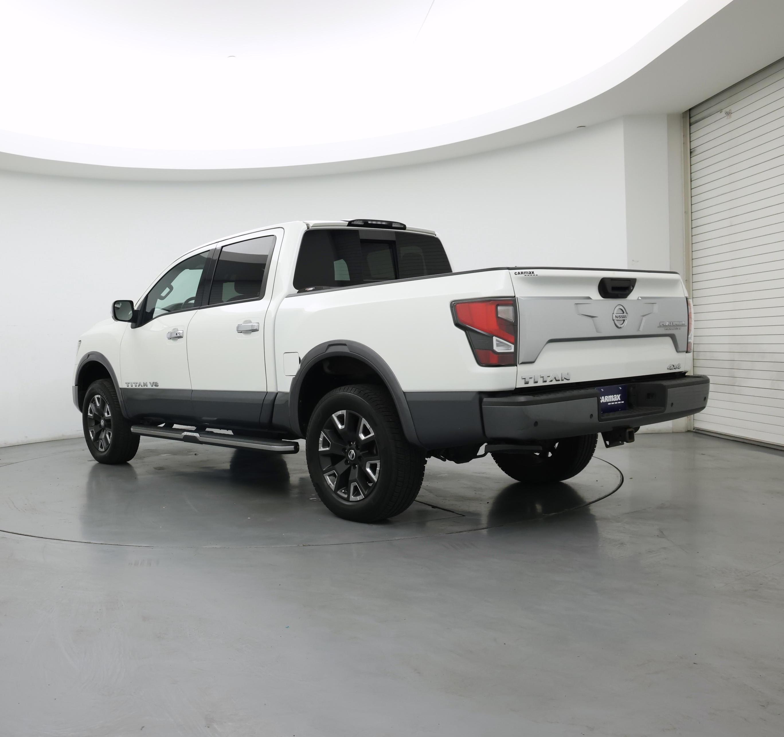 Thumbnail: 2020 Nissan Titan - 2