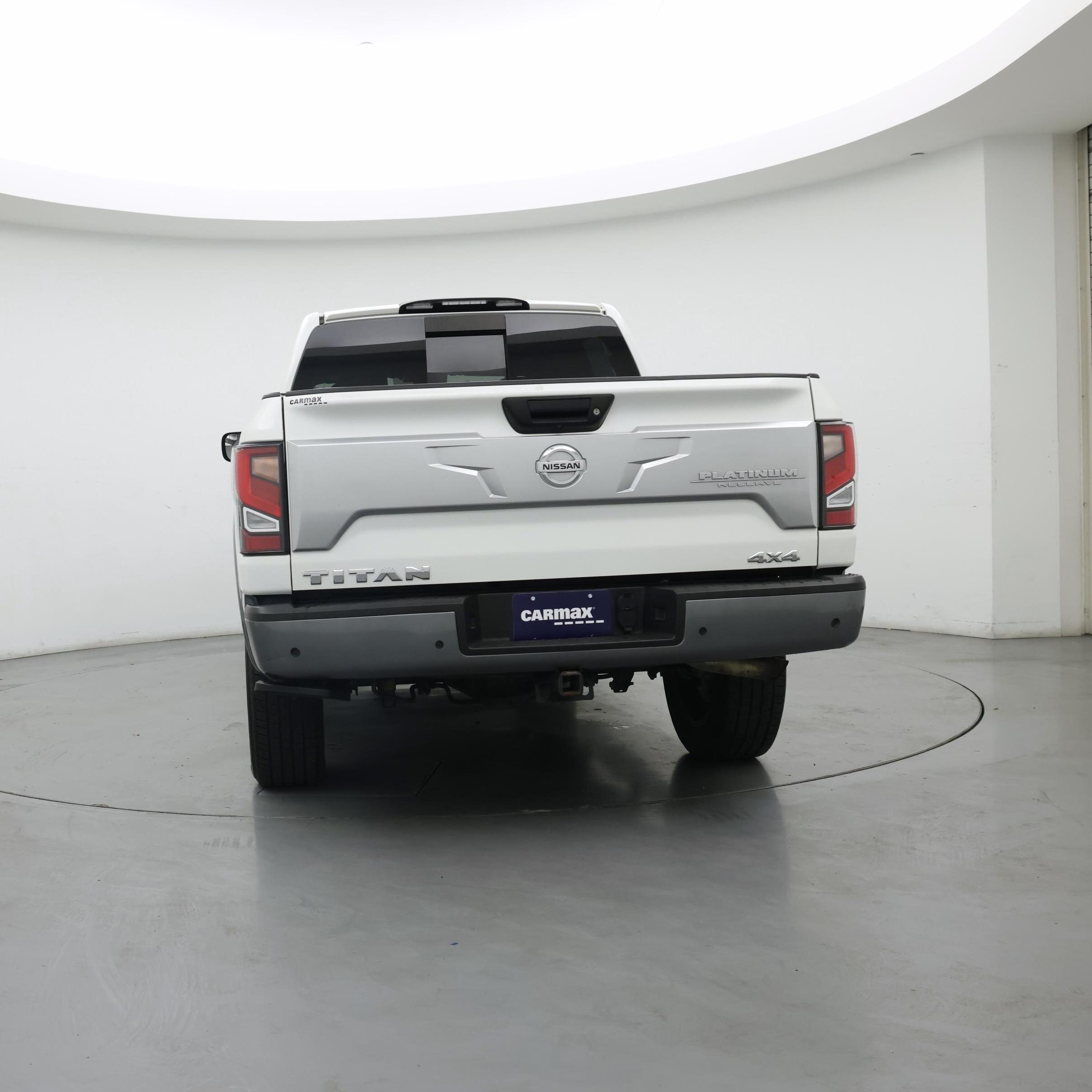 Thumbnail: 2020 Nissan Titan - 6