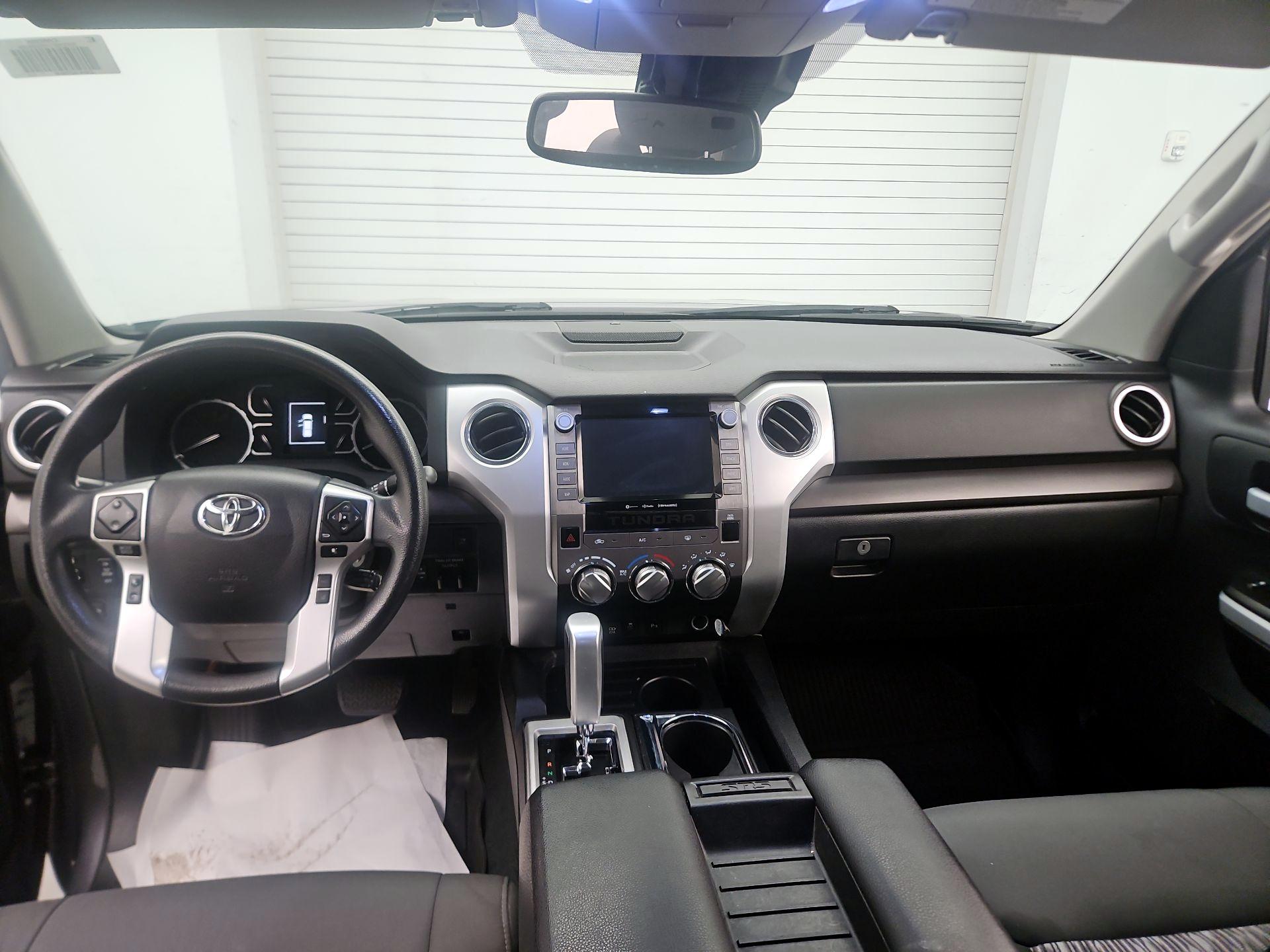 Thumbnail: 2021 Toyota Tundra - 9