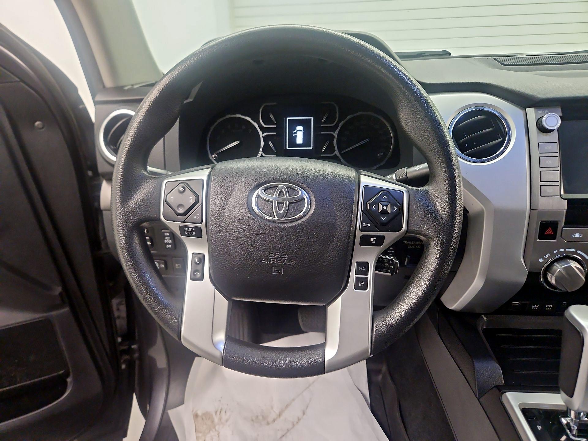 Thumbnail: 2021 Toyota Tundra - 10