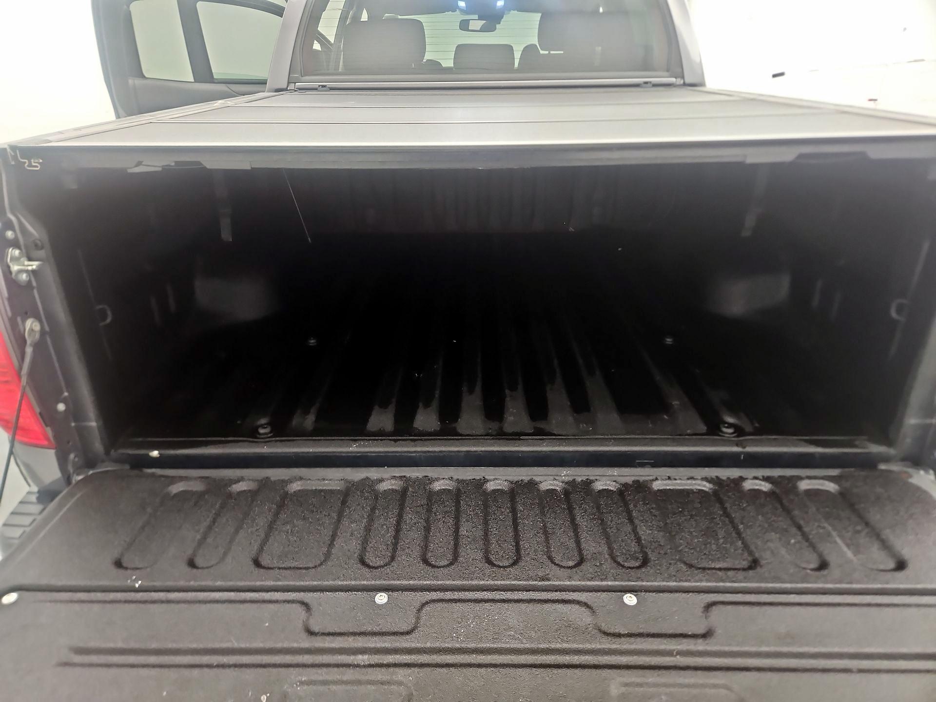 Thumbnail: 2021 Toyota Tundra - 19