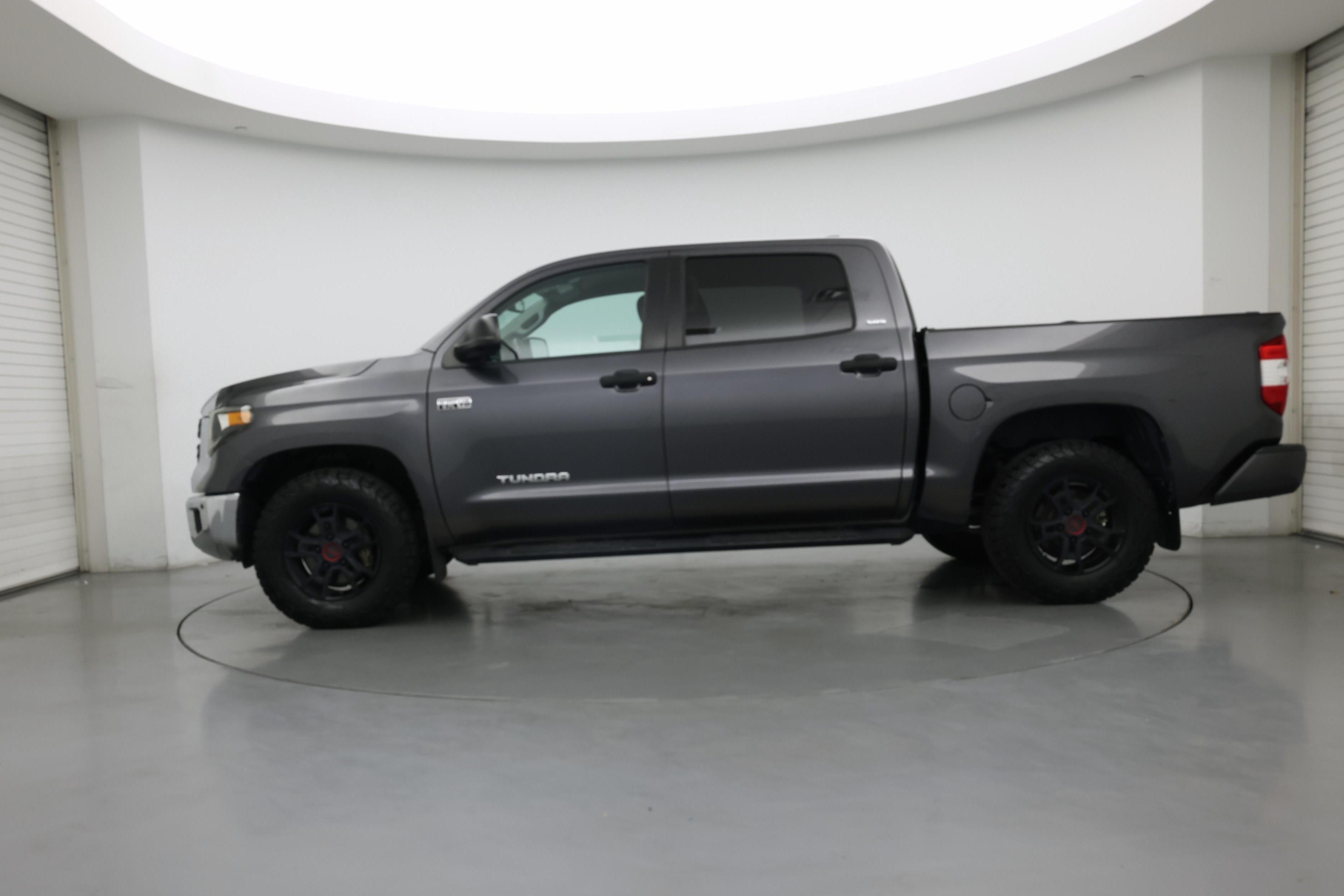 Thumbnail: 2021 Toyota Tundra - 3