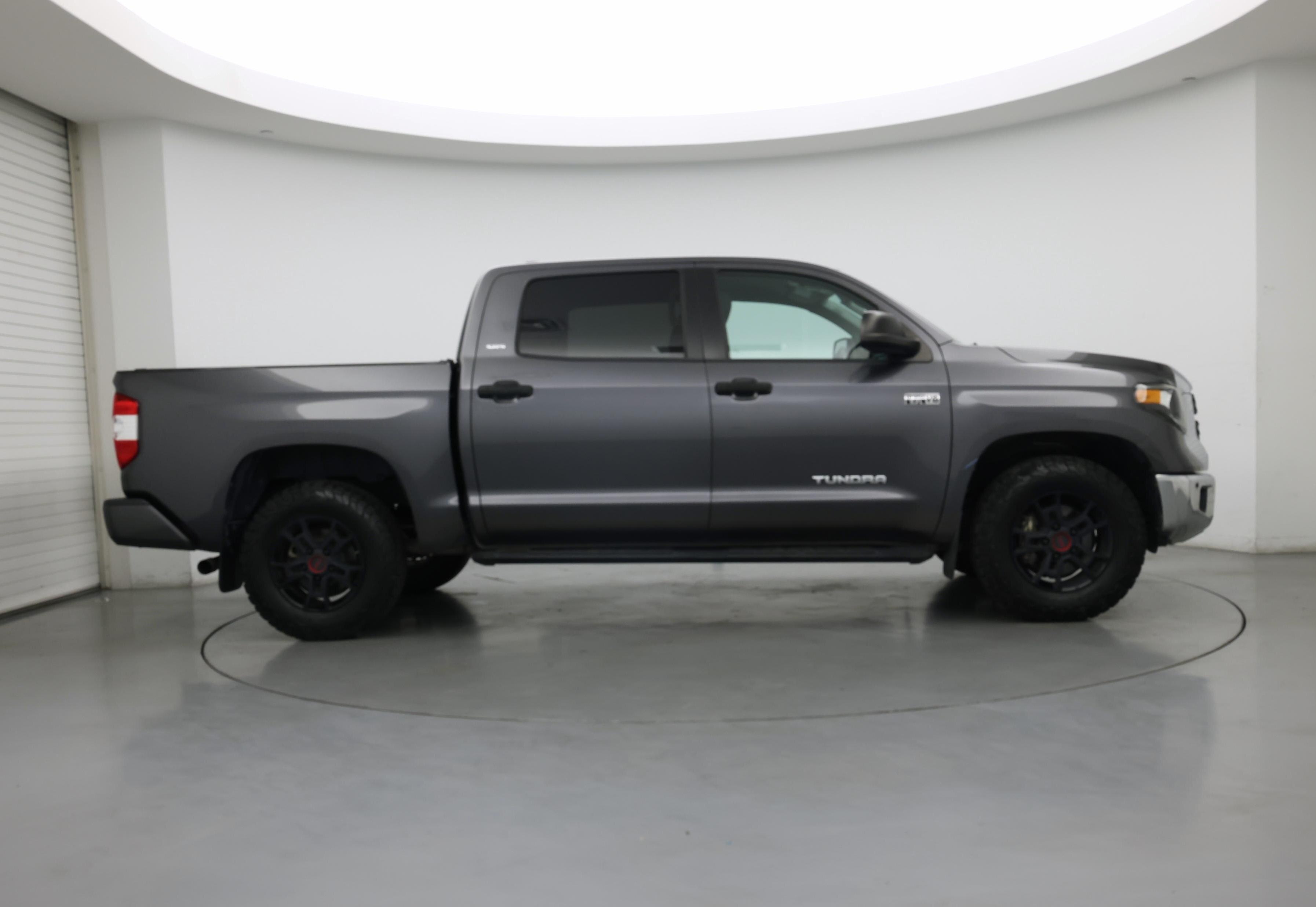 Thumbnail: 2021 Toyota Tundra - 7